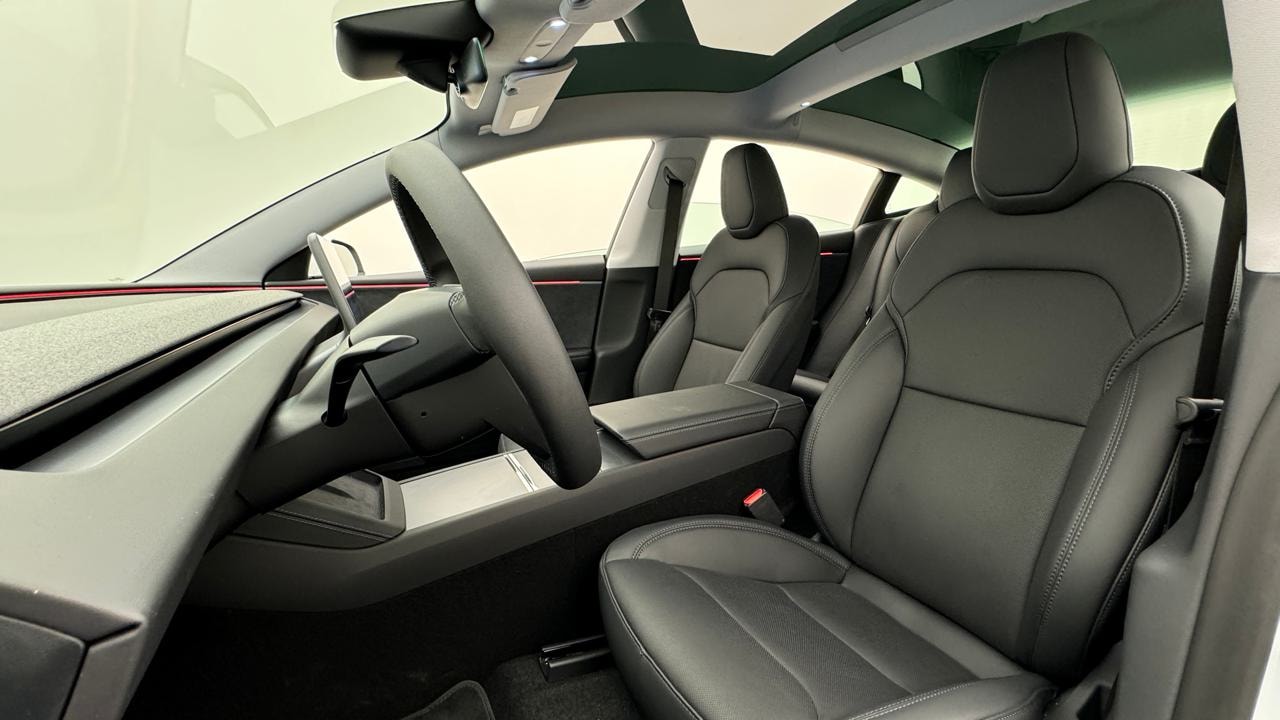 TESLA Model 3 Long Range Dual Motor AWD-image-4
