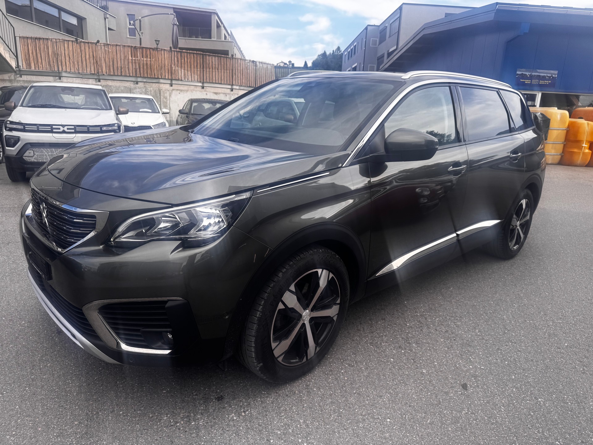 PEUGEOT 5008 1.6 THP Allure EAT