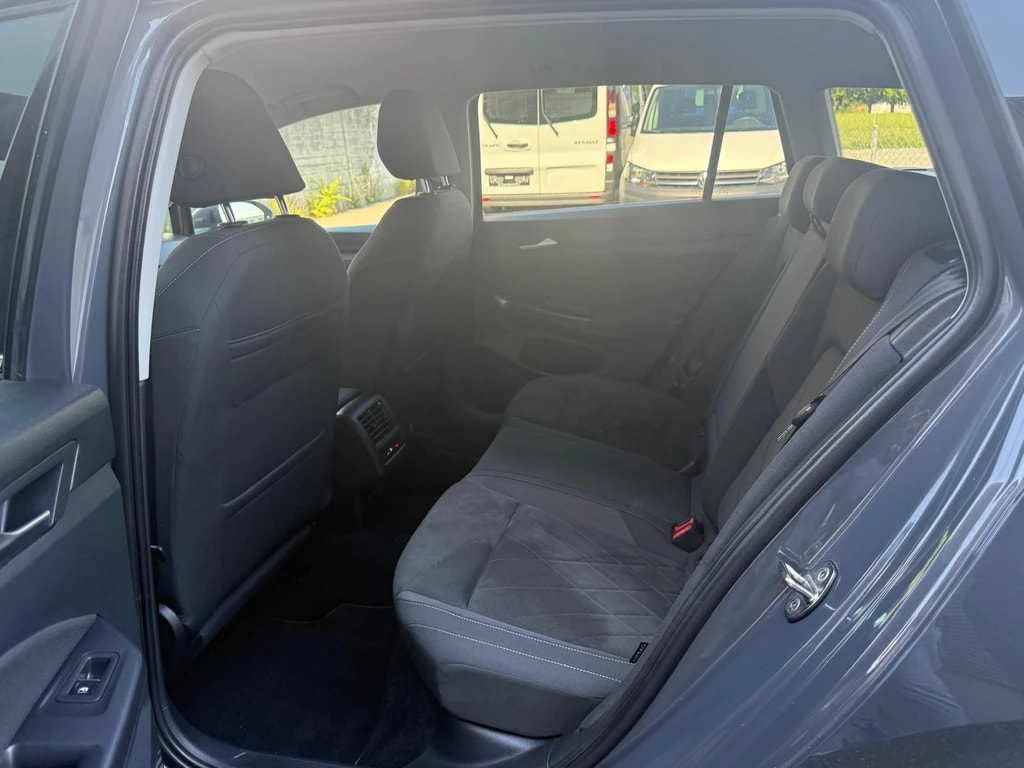 VW Golf Variant 2.0 TDI Style DSG ** Gr-Navi ** RF-Kamera ** Sitzmemory ** Anh-Kupplung ** Abstandsregelsysteme ** Ab MFK **-image-14