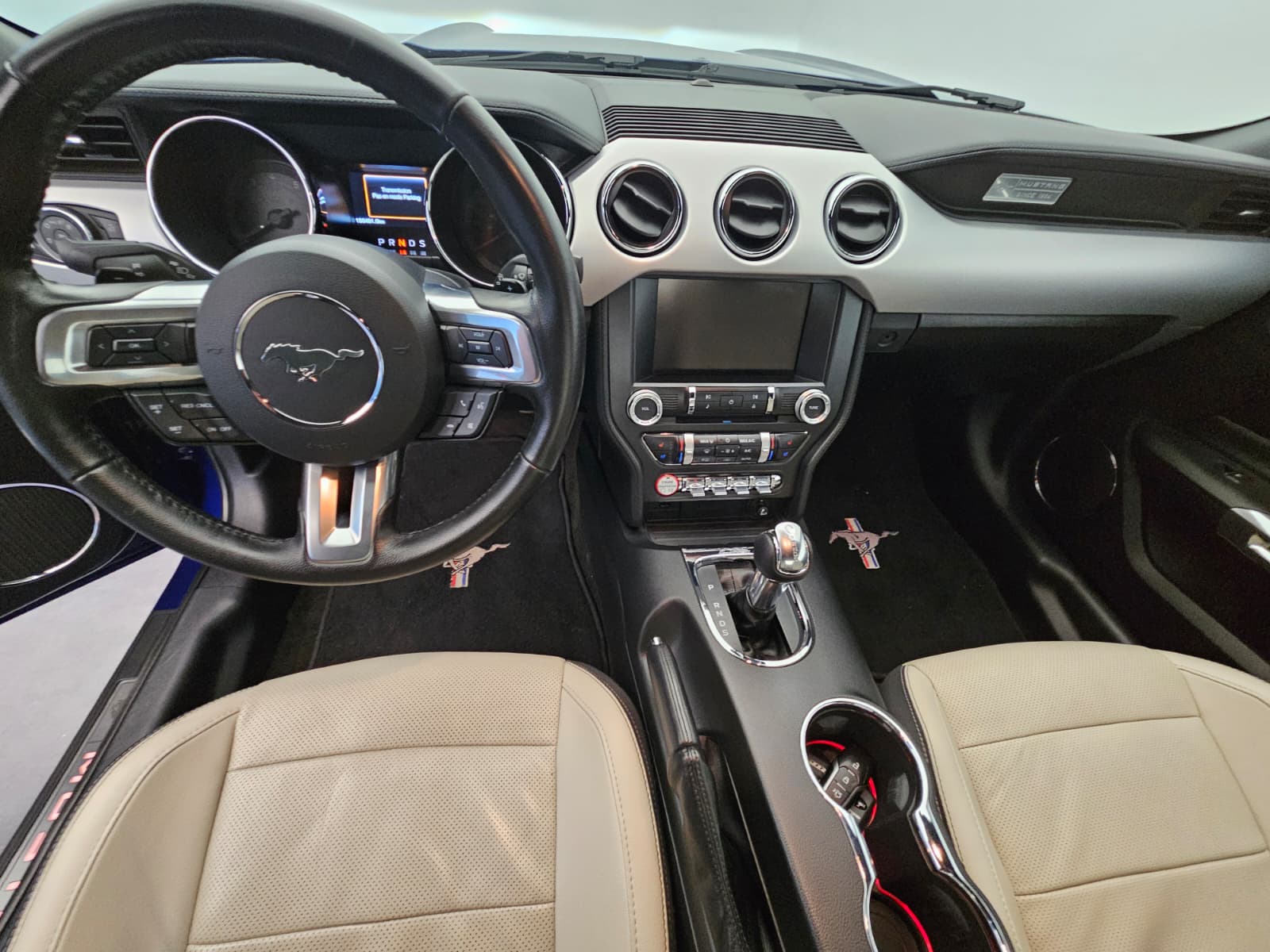 FORD Mustang Fastback 5.0 V8 GT Automat-image-9