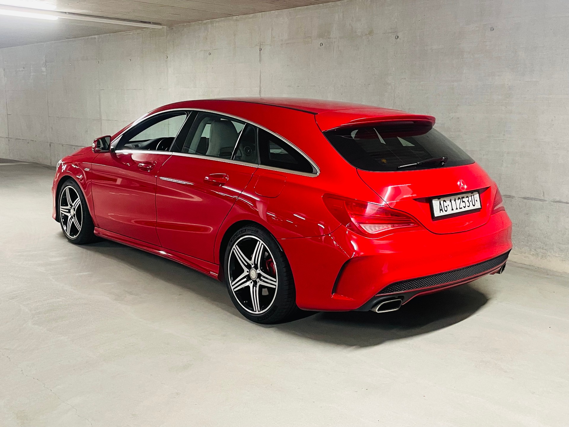 MERCEDES-BENZ CLA Shooting Brake 250 Sport 7G-DCT 4Matic-showroom-element-2