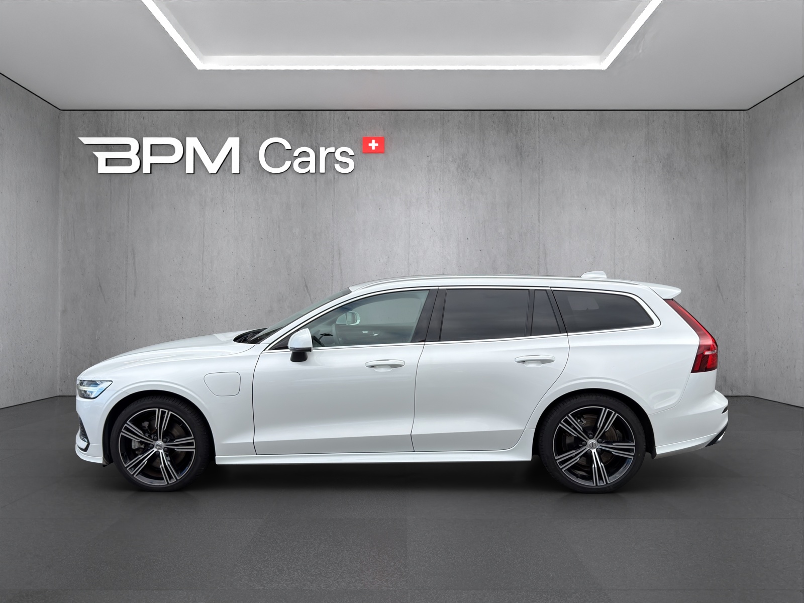 VOLVO V60 2.0 T6 TE Business eAWD-image-6