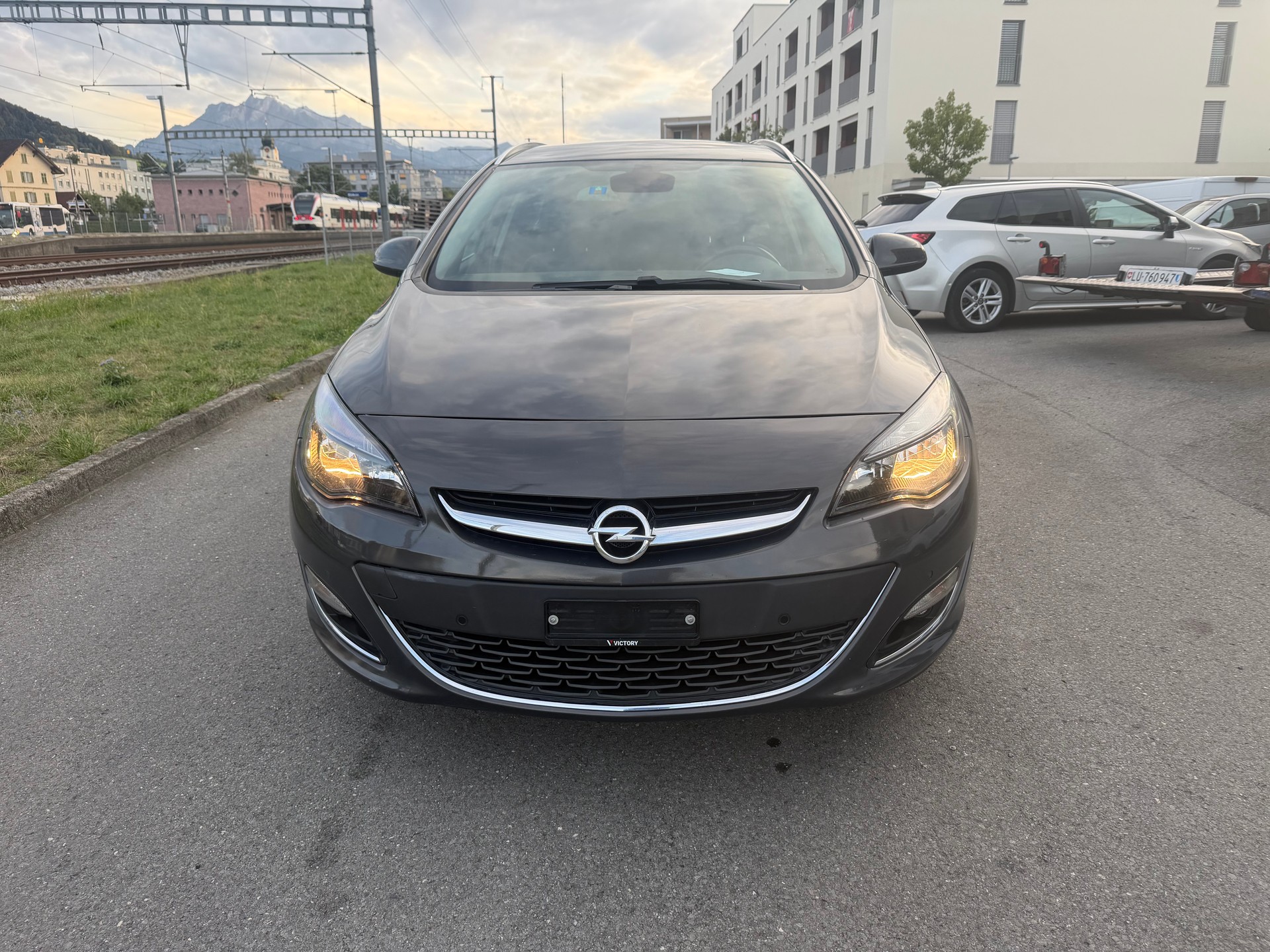 OPEL Astra SportsTourer 1.6i 16V Turbo Drive Automatic-image-1