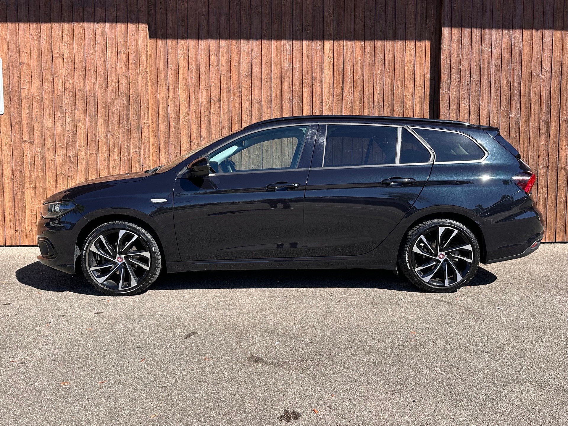 FIAT Tipo 1.4TJet Station Wagon S-Design-image-4