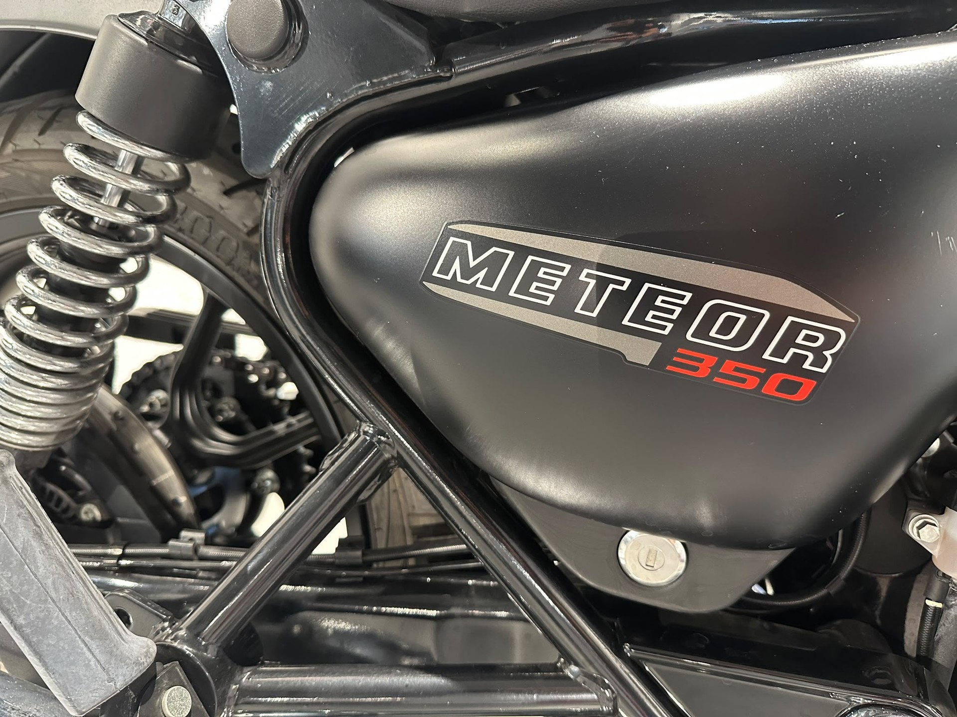 ROYAL ENFIELD Meteor 350 | Occasion | nur 5’750 km | Top Zustand-image-10