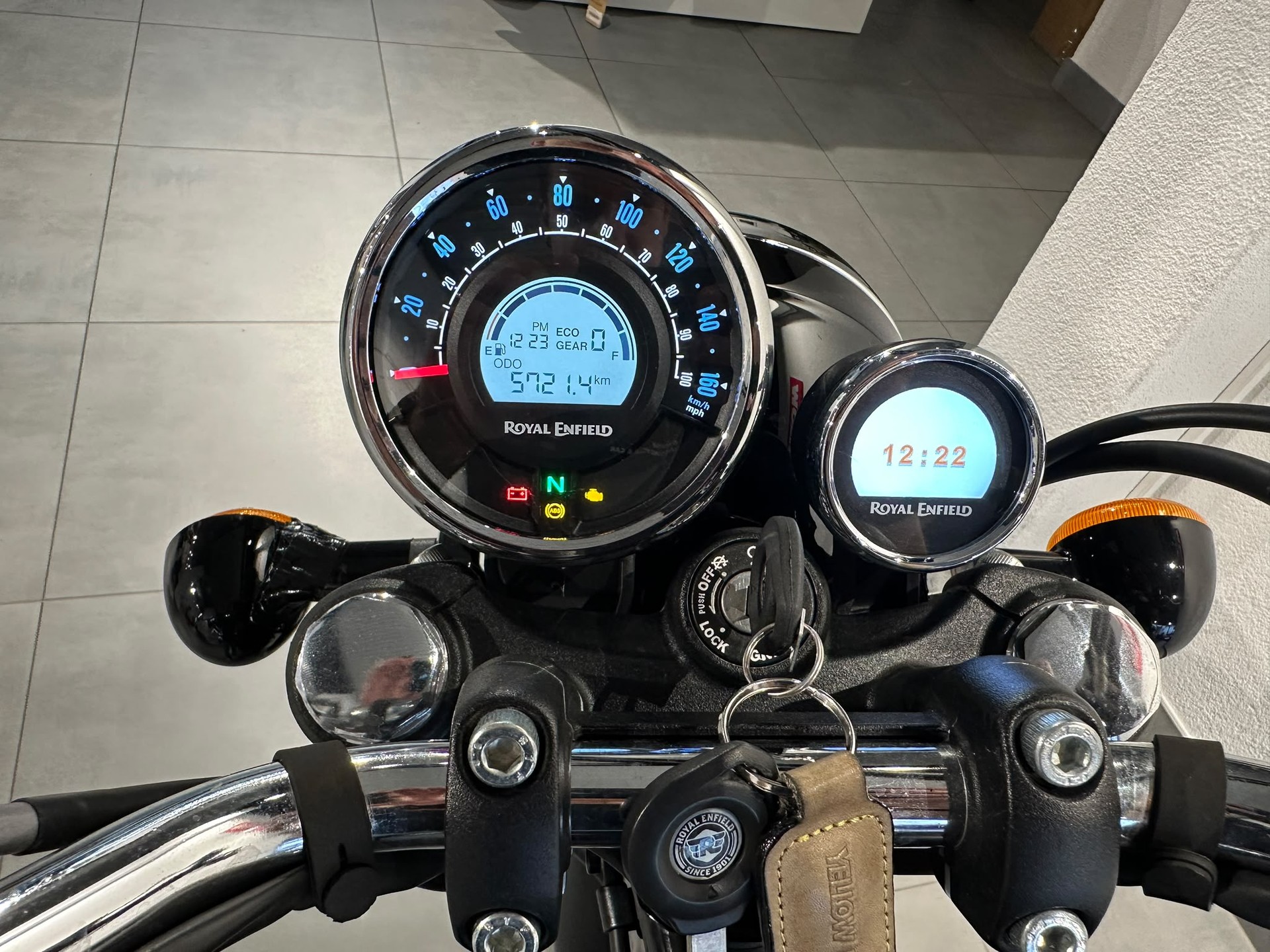 ROYAL ENFIELD Meteor 350 | Occasion | nur 5’750 km | Top Zustand-image-8