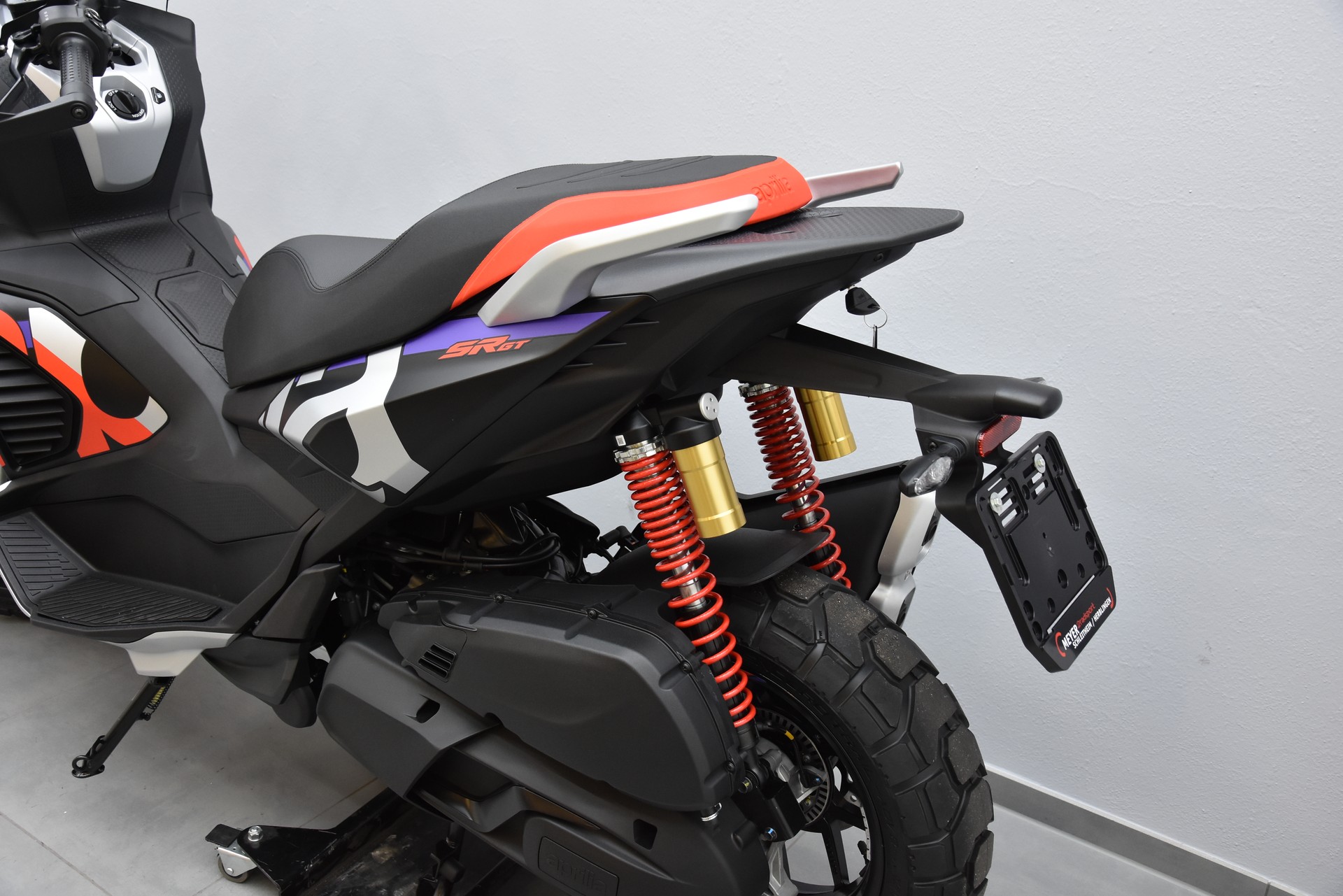 APRILIA GT 400 Rally Replica ABS E5+-image-5