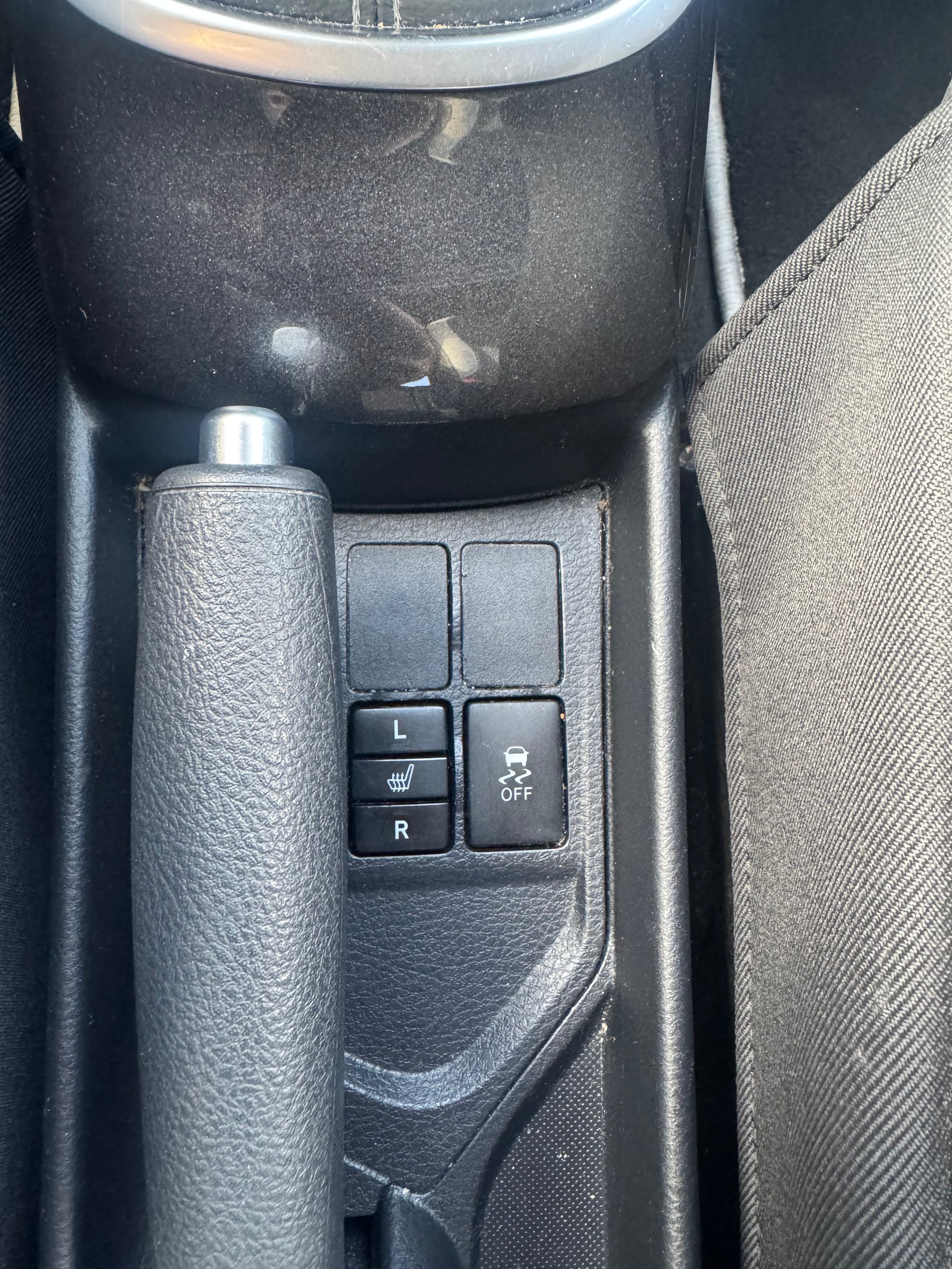 TOYOTA Yaris 1.5 Trend Y20-image-15