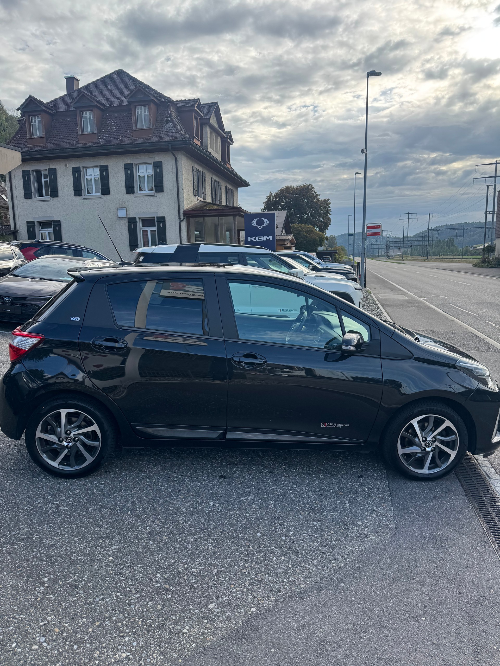 TOYOTA Yaris 1.5 Trend Y20-image-5