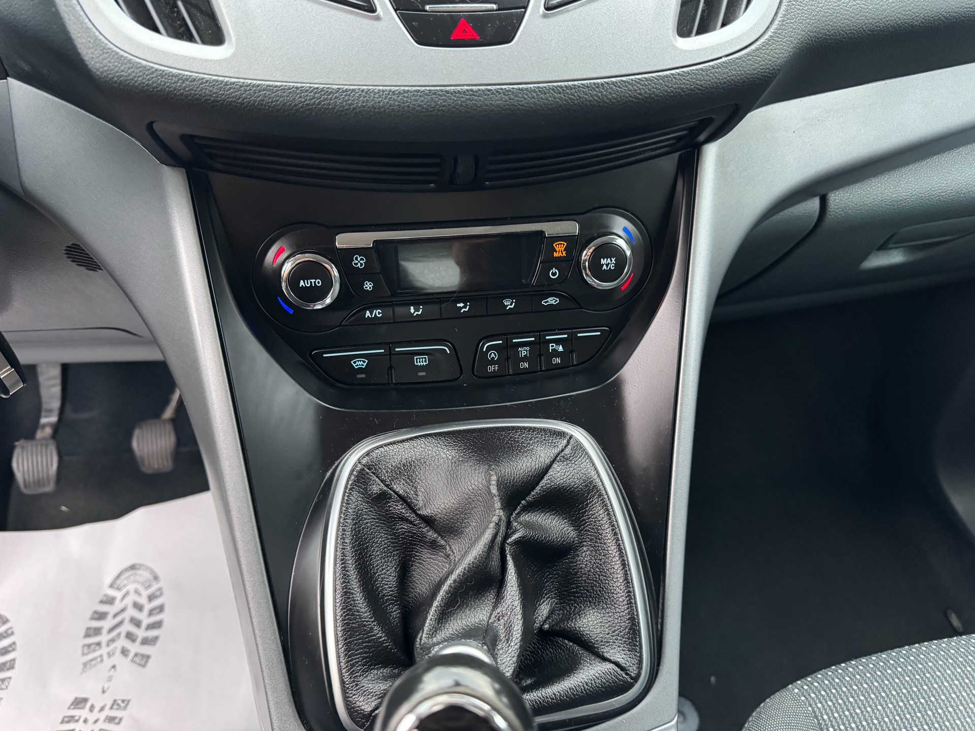 FORD Grand C-Max 1.0 SCTi Family-Edition-image-21
