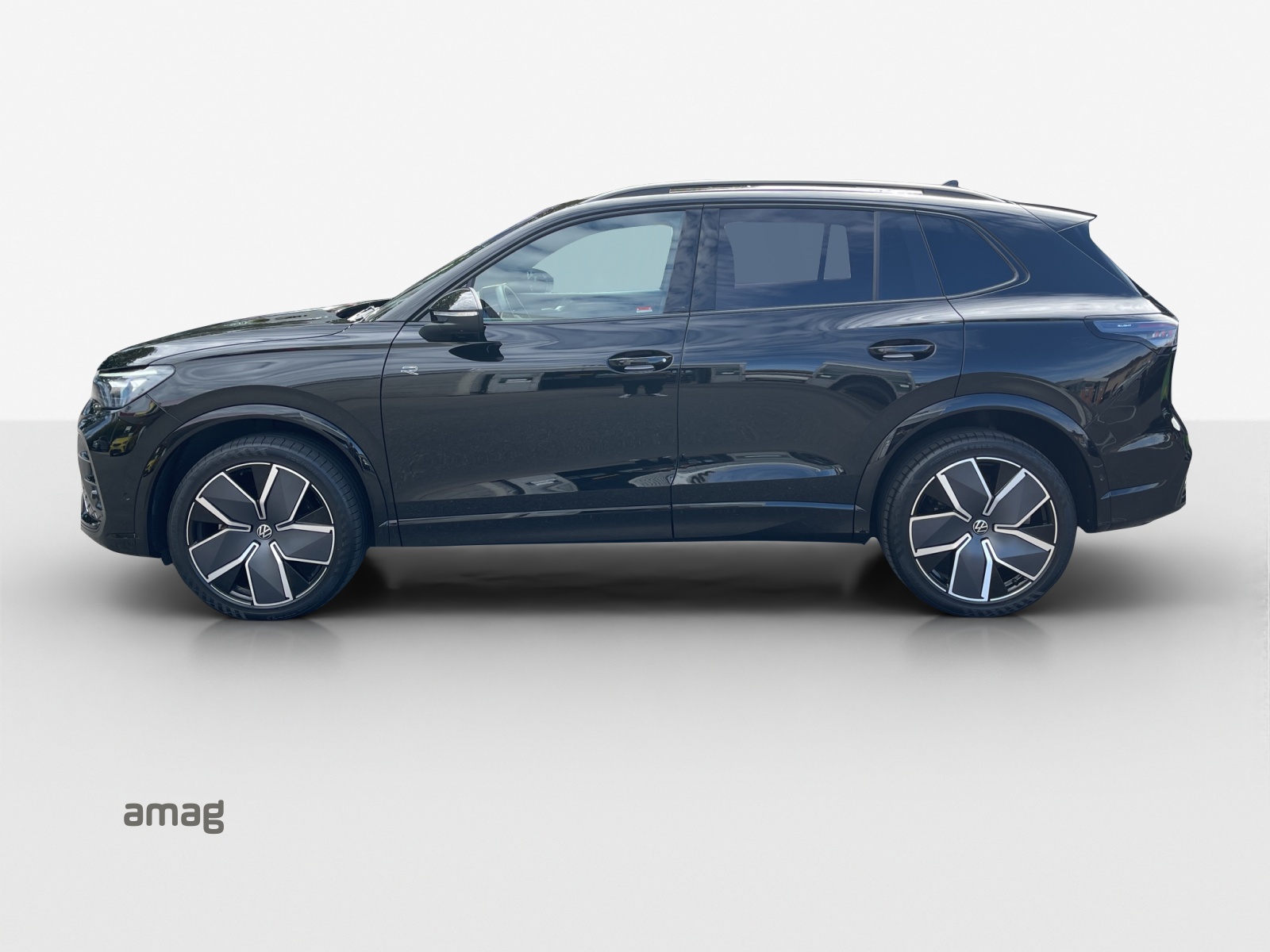 VW Tiguan 2.0 TSI DSG R-Line 4Motion-showroom-element-1