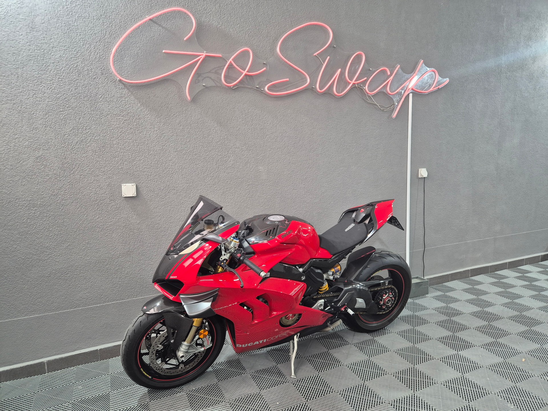 DUCATI Panigale V4 SP-image-0