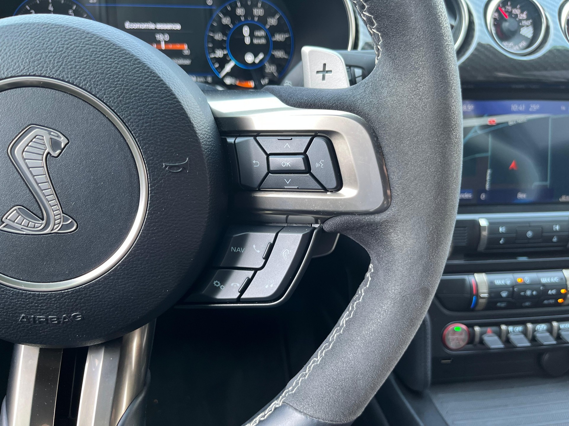 FORD Mustang GT 500 Shelby-image-17