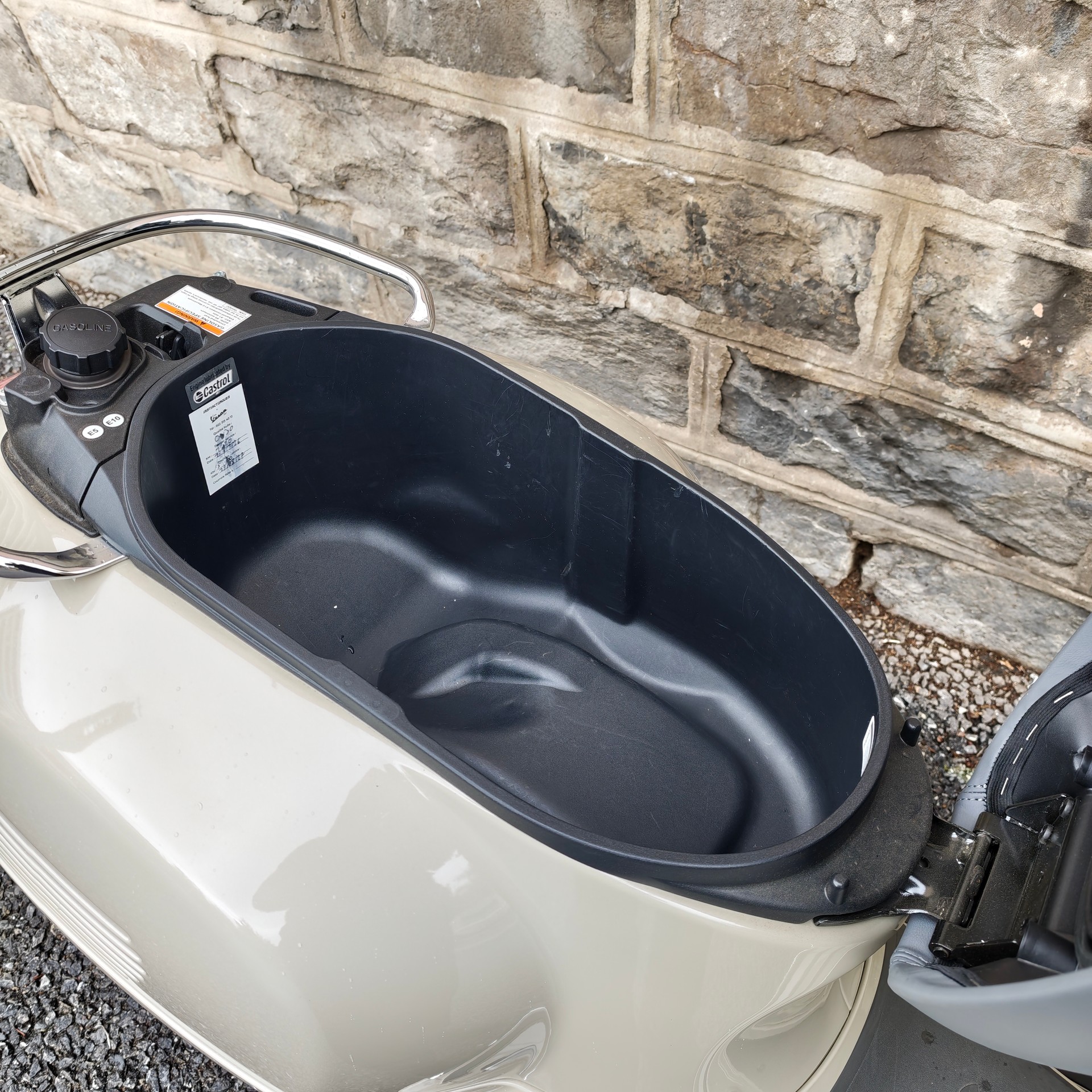 PIAGGIO Vespa GTS 125 RST Euro 5+-image-8