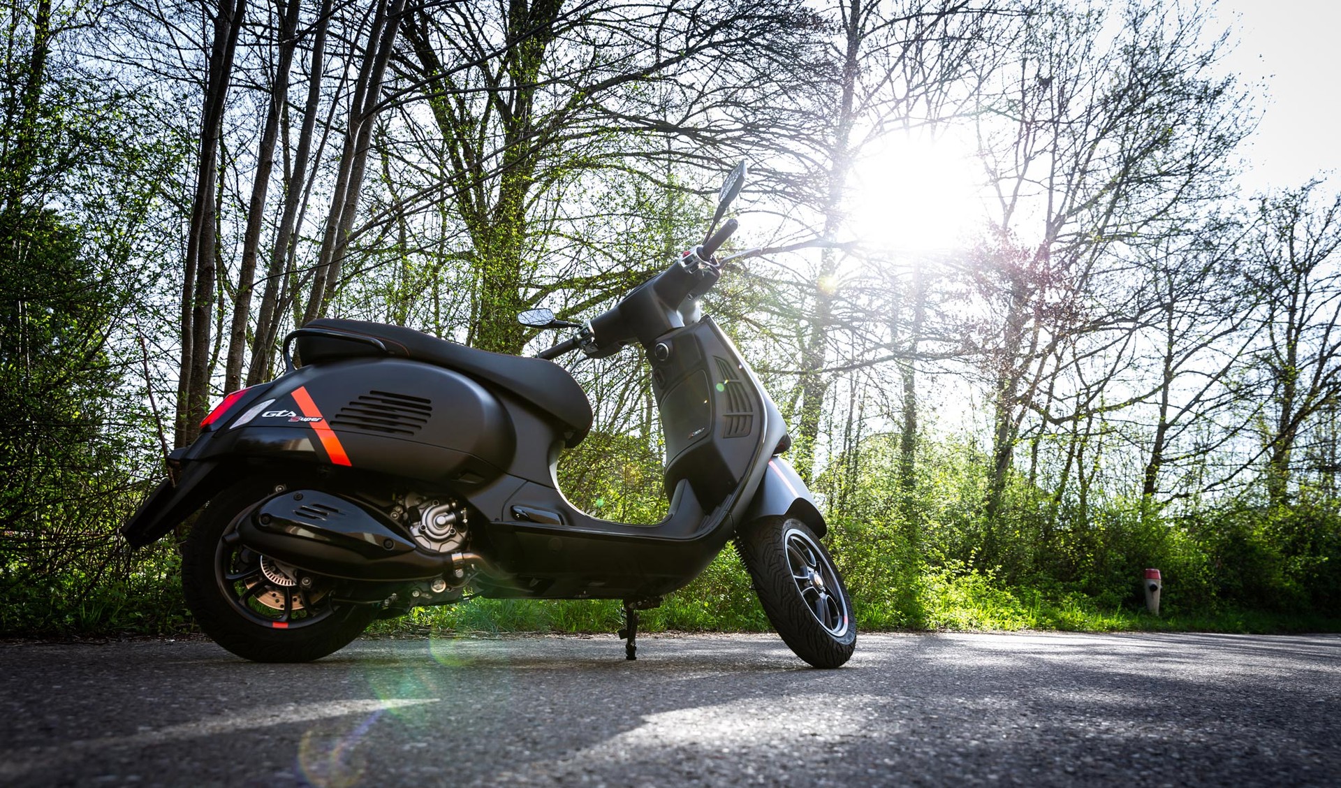 PIAGGIO Vespa GTS 300 Super Sport ABS-image-0