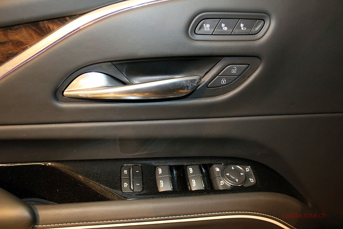 CADILLAC Escalade Sport Platinum 6.2 V8 AWD-image-15