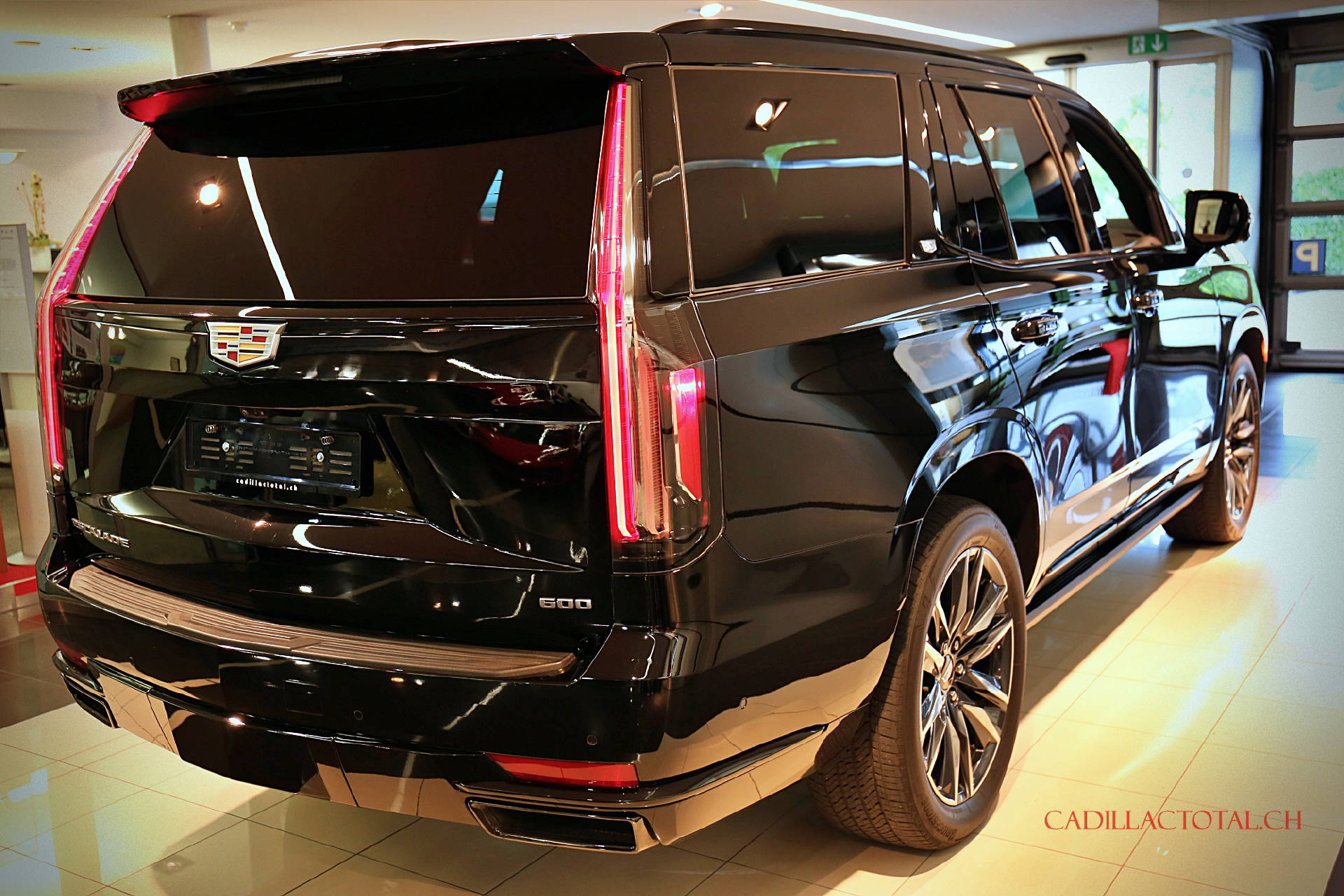 CADILLAC Escalade Sport Platinum 6.2 V8 AWD-image-6