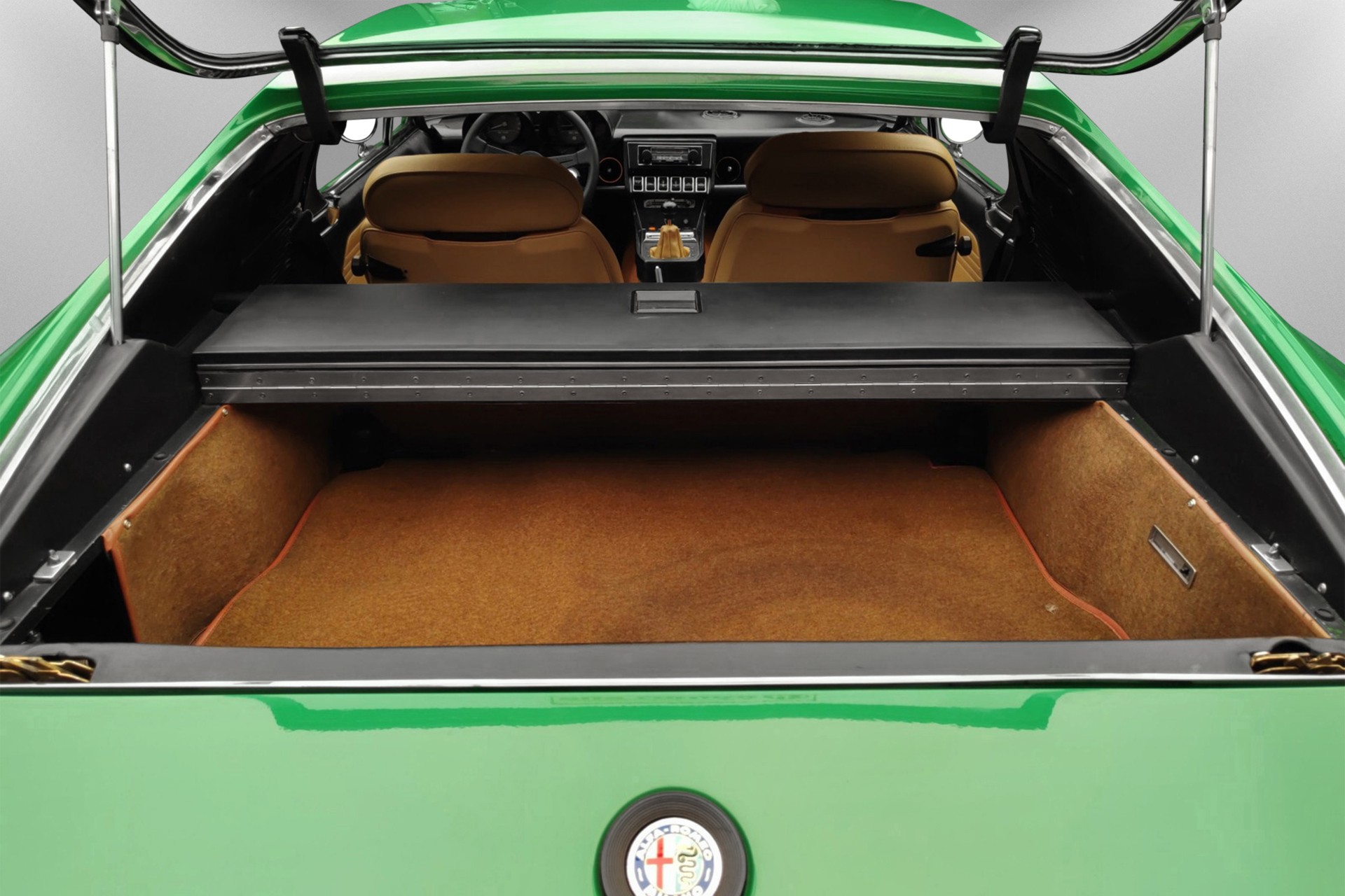 ALFA ROMEO MONTREAL-image-12