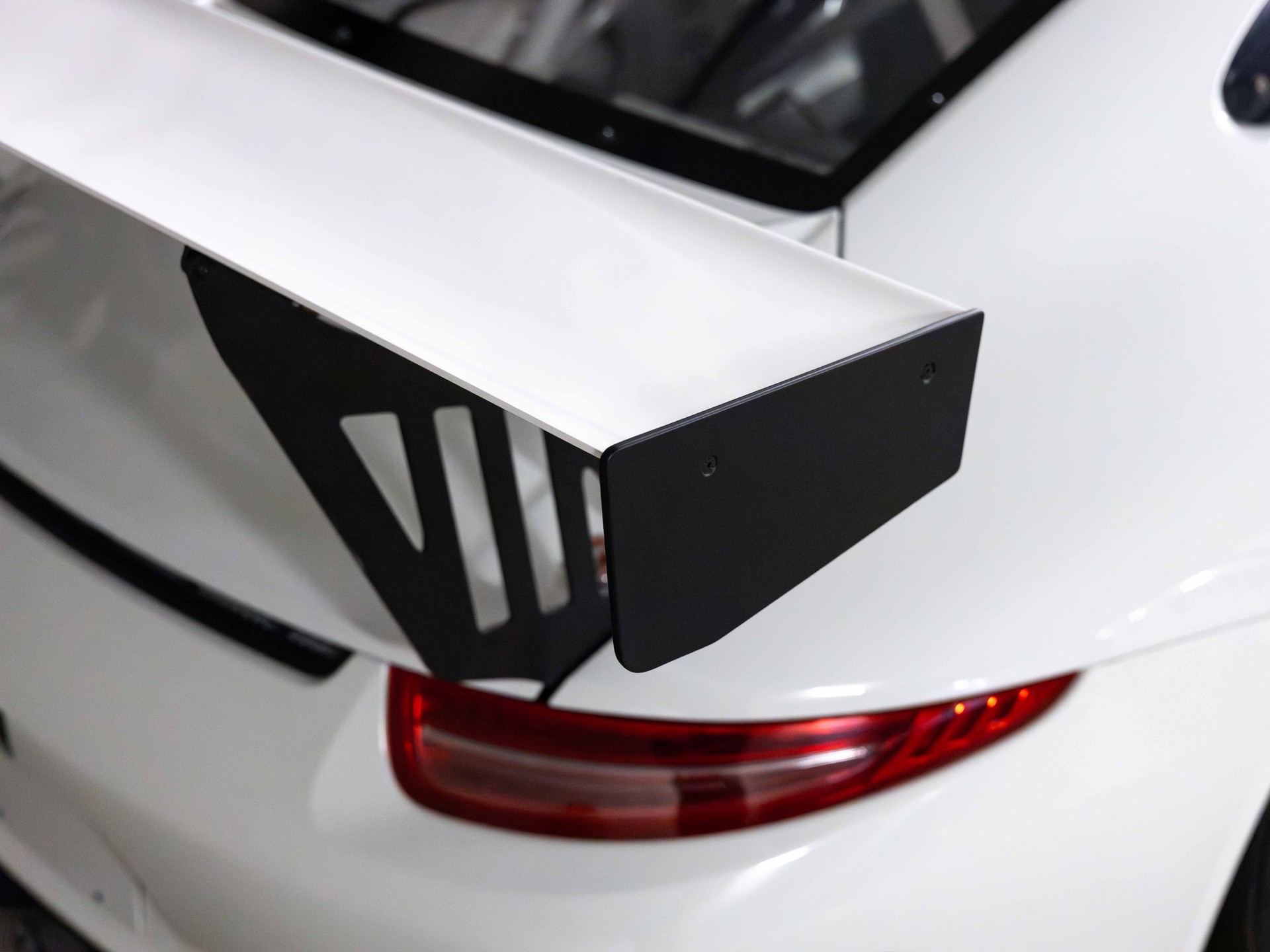 PORSCHE 911 GT3 Cup-image-5