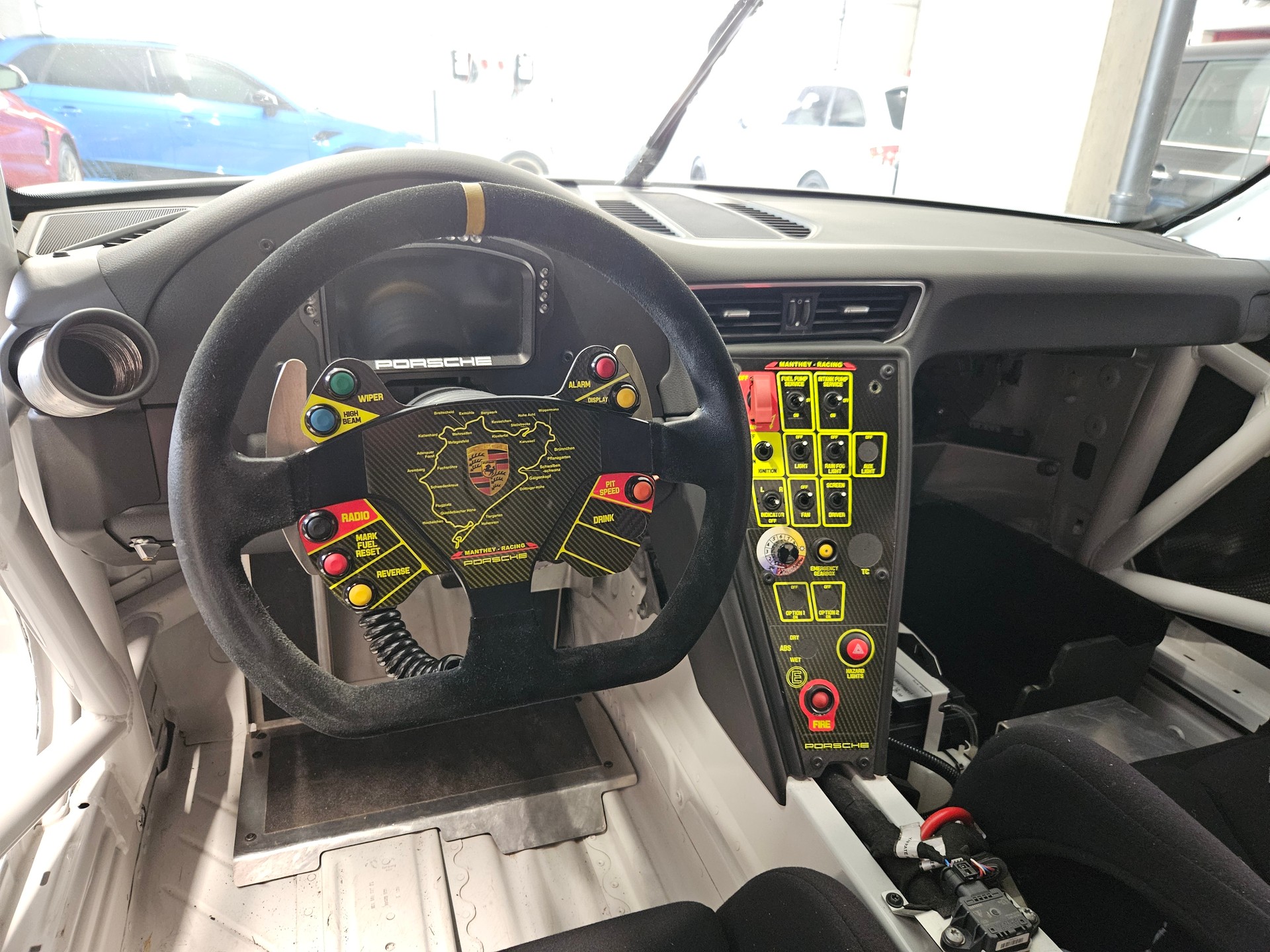 PORSCHE 911 GT3 Cup-image-17