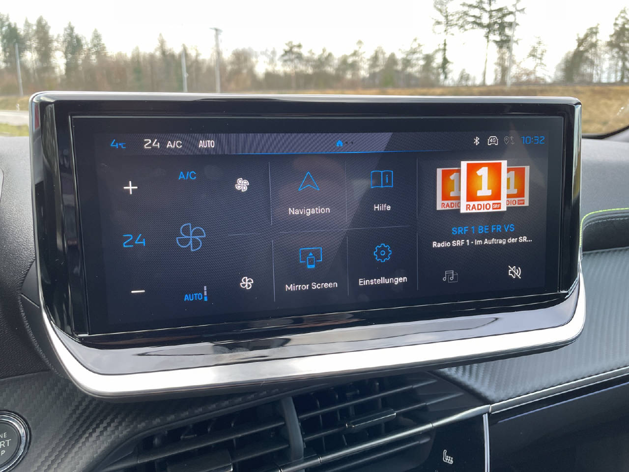 PEUGEOT 2008 1.2 Hybrid GT-image-15