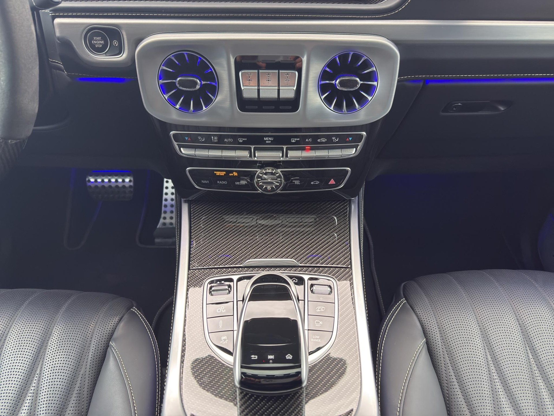 MERCEDES-BENZ G 63 AMG-image-13