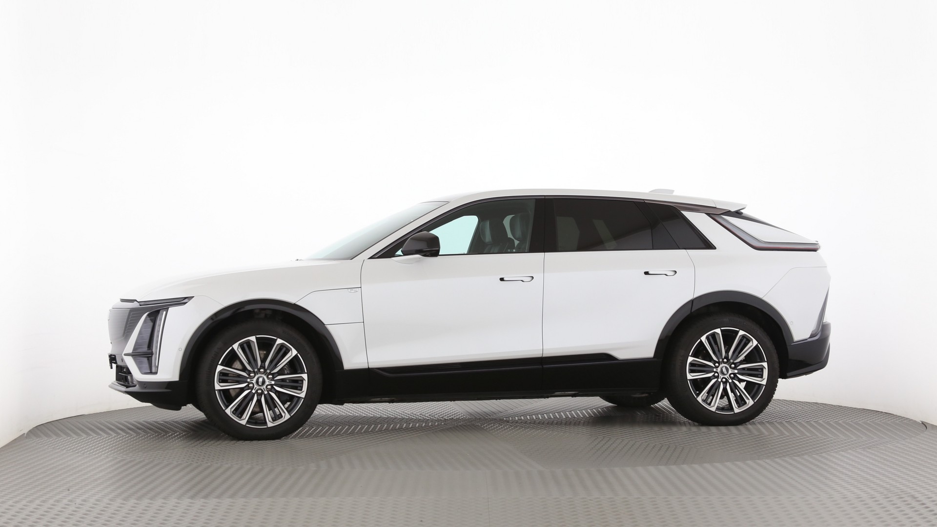 CADILLAC LYRIQ Sport 102 kWh AWD-image-13