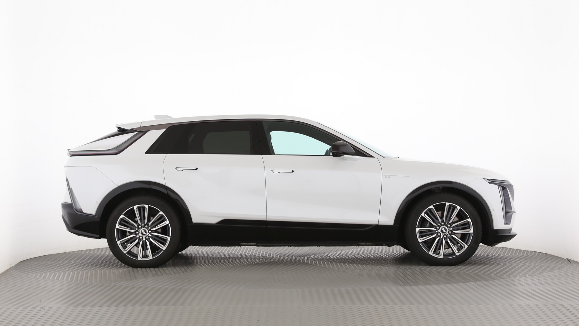 CADILLAC LYRIQ Sport 102 kWh AWD-image-26
