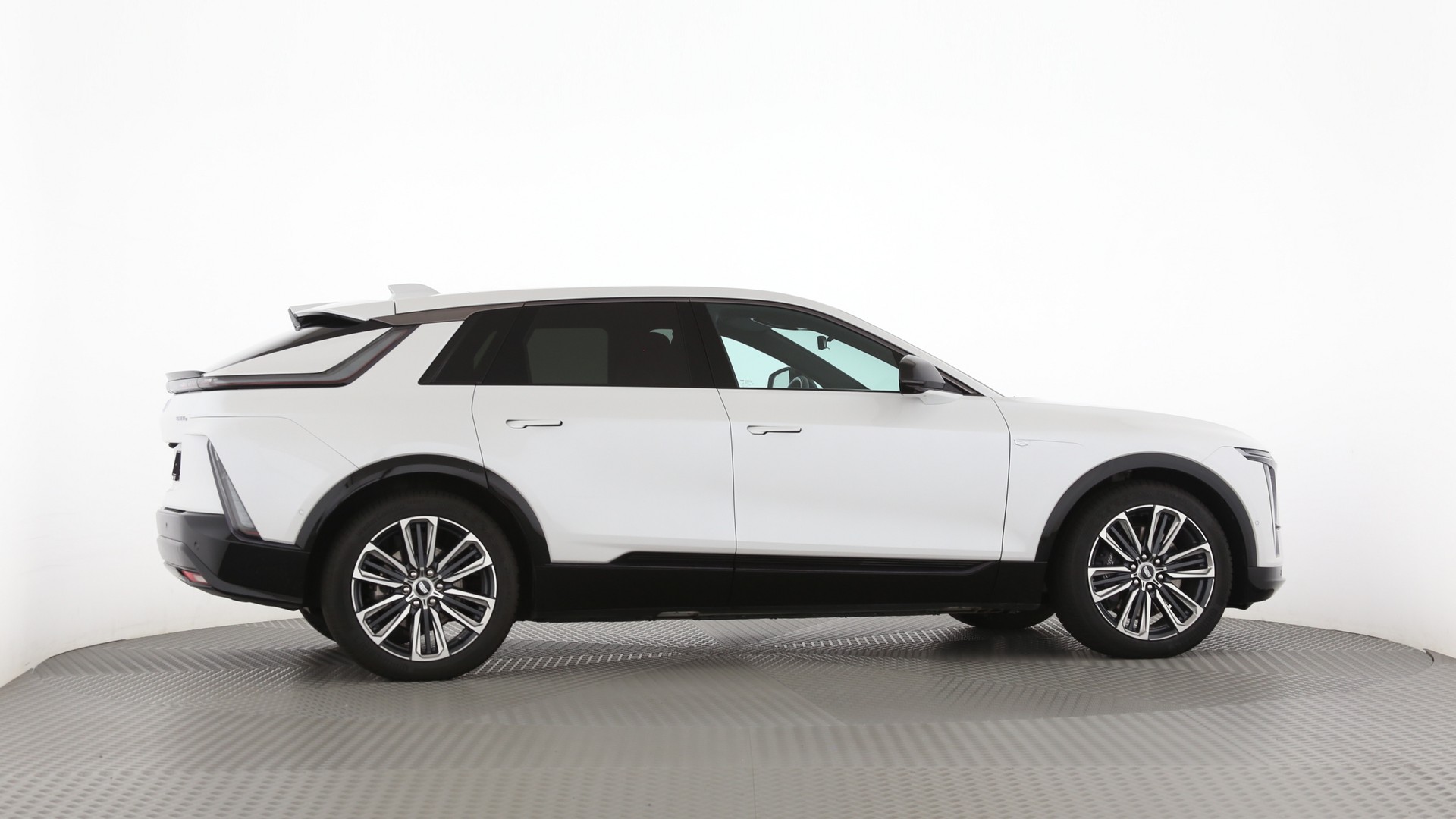 CADILLAC LYRIQ Sport 102 kWh AWD-image-25