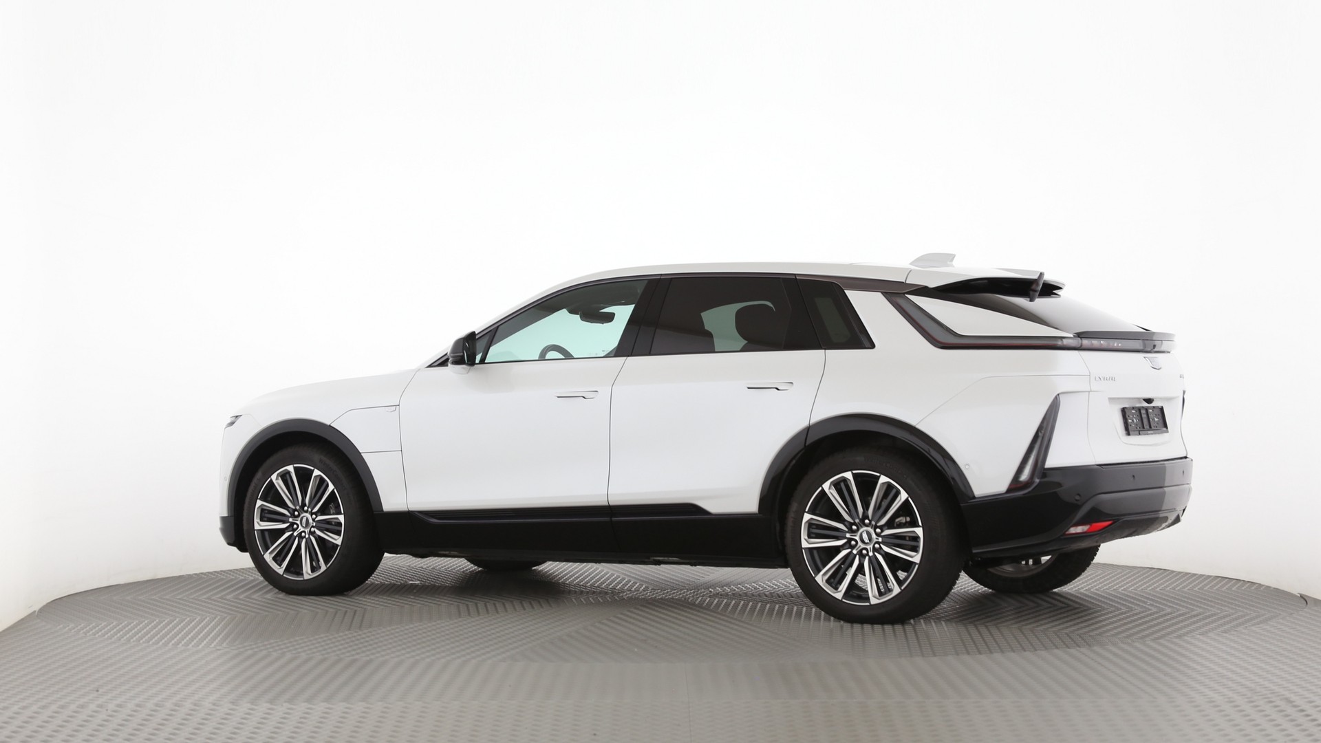 CADILLAC LYRIQ Sport 102 kWh AWD-image-16