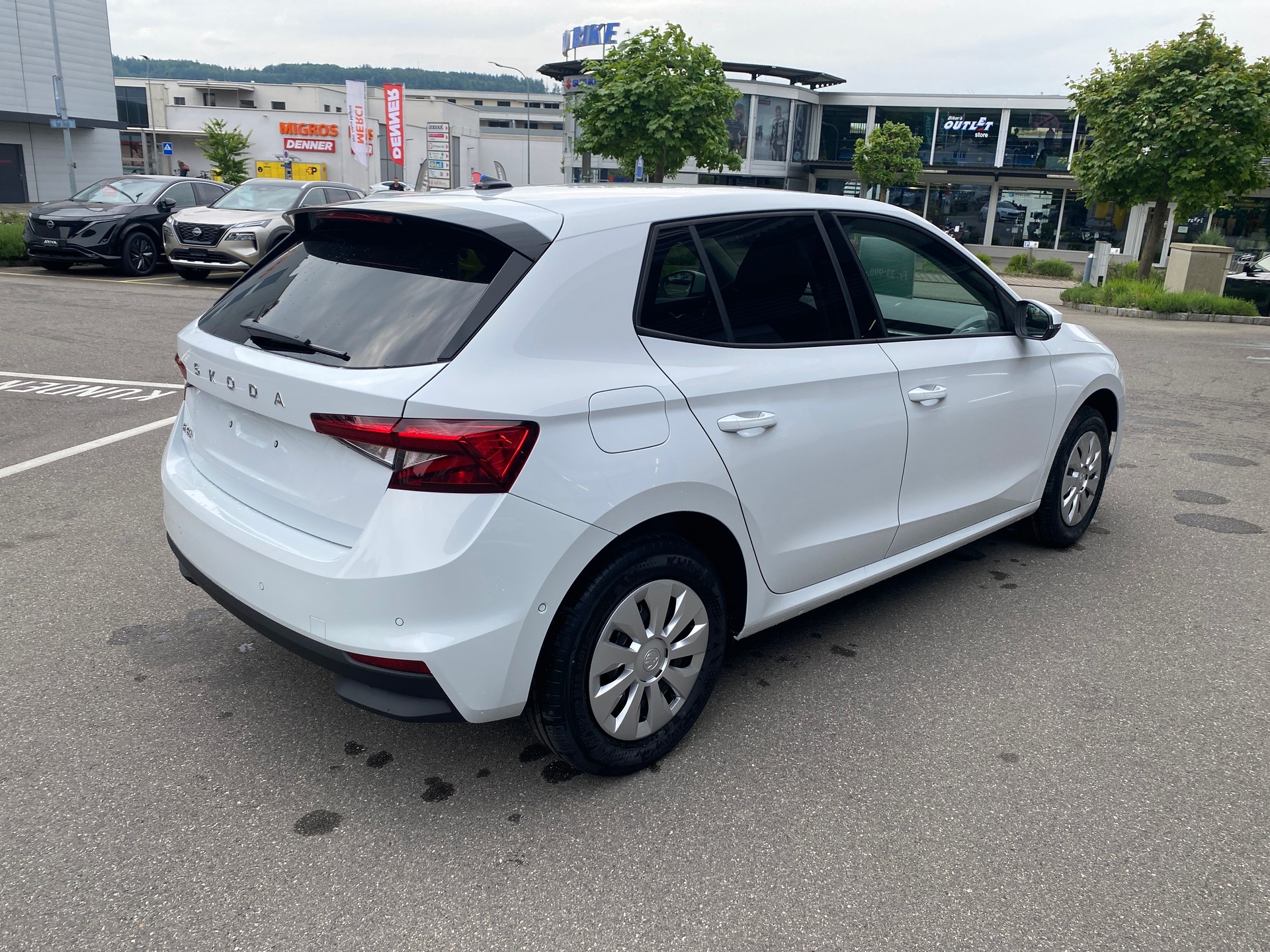 SKODA Fabia 1.0 TSI Selection DSG Küng Edition-image-5