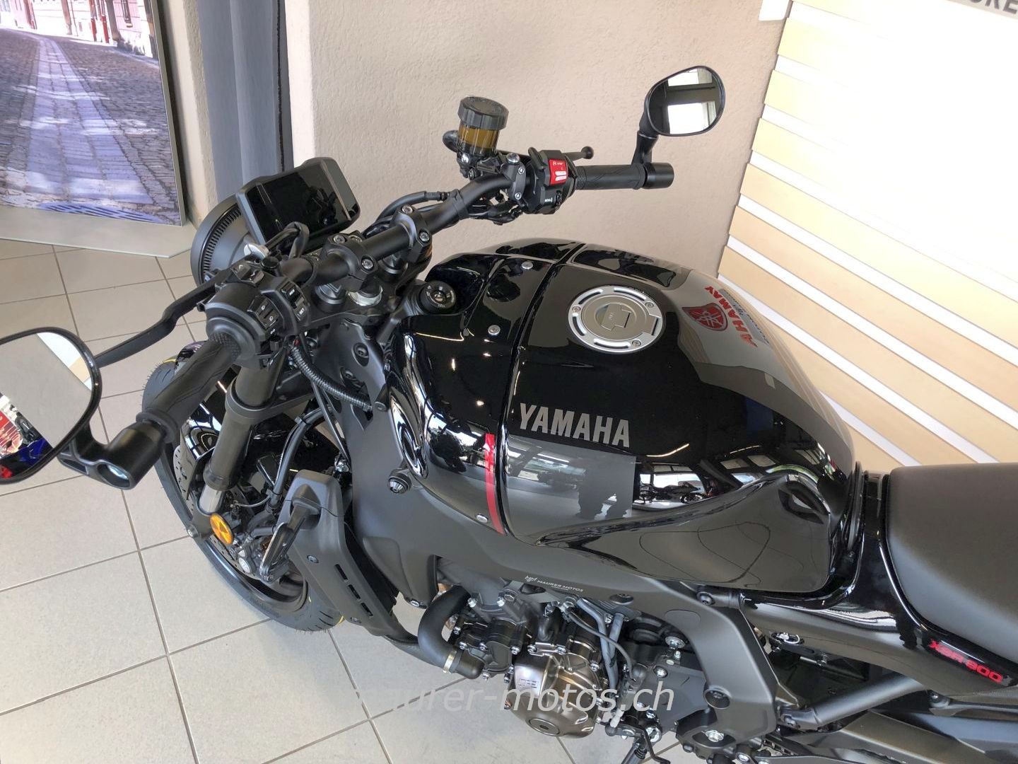YAMAHA XSR 900-image-3