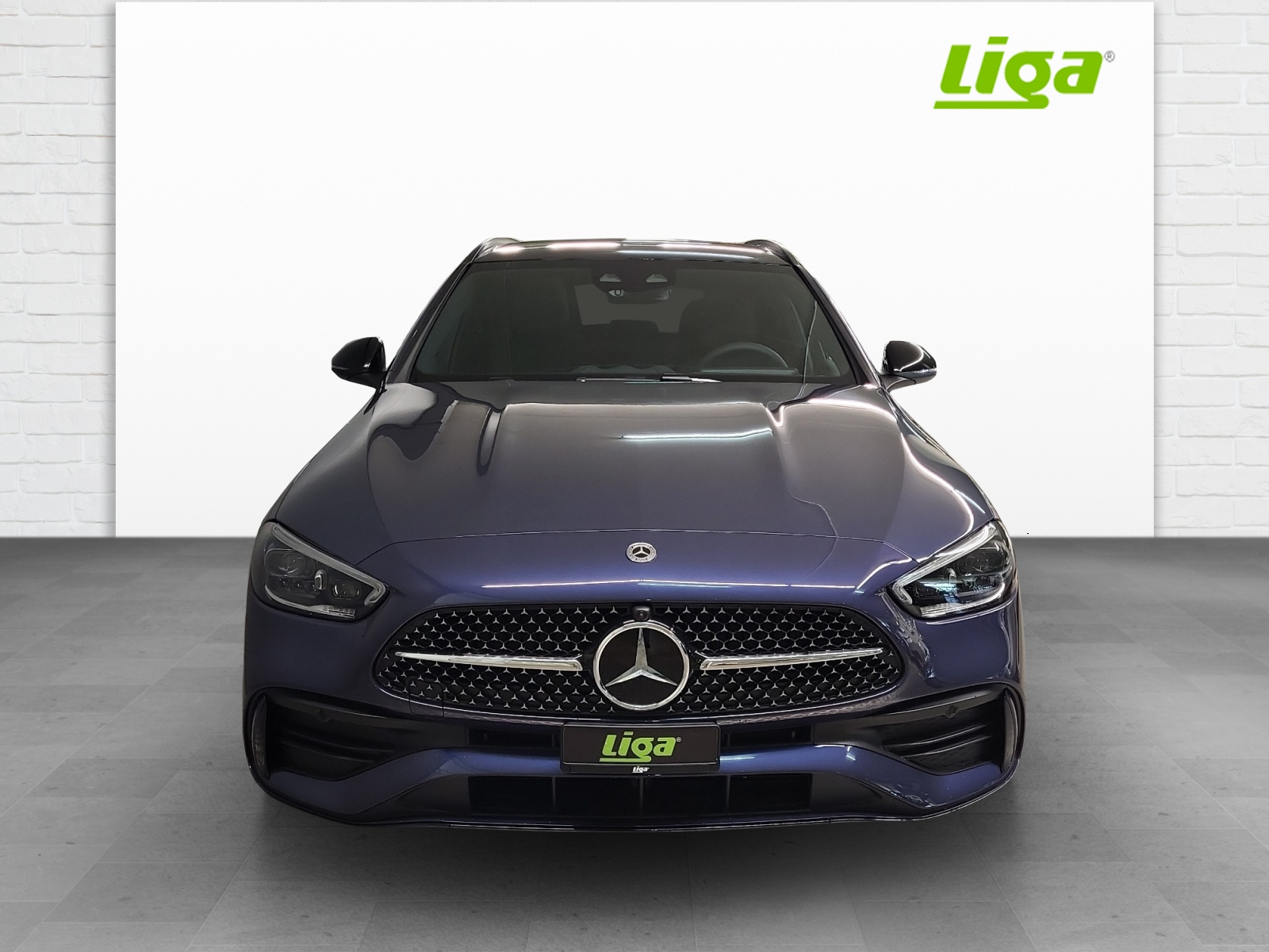 MERCEDES-BENZ C 300 AMG Line 4Matic T-showroom-element-2