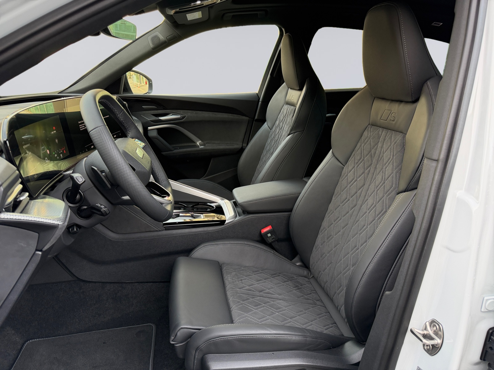 AUDI SQ5 TFSI quattro S-tronic-image-6