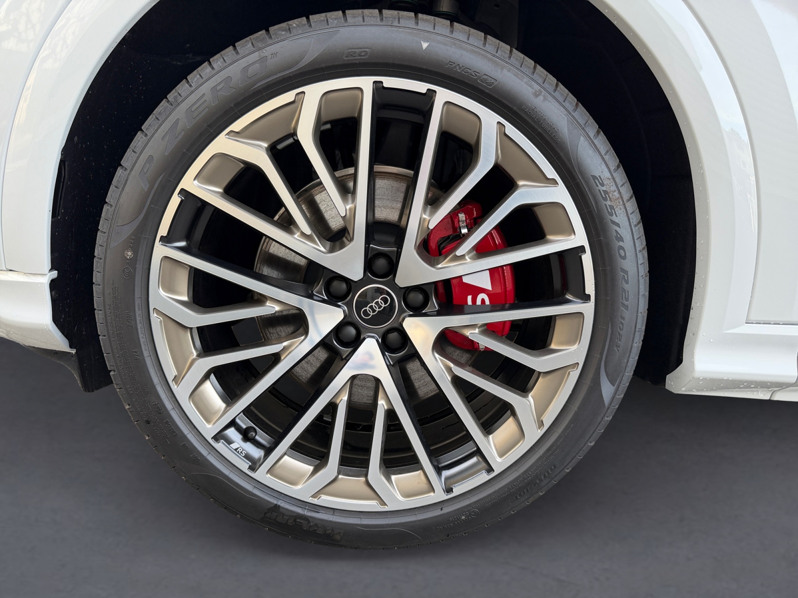 AUDI SQ5 TFSI quattro S-tronic-image-11