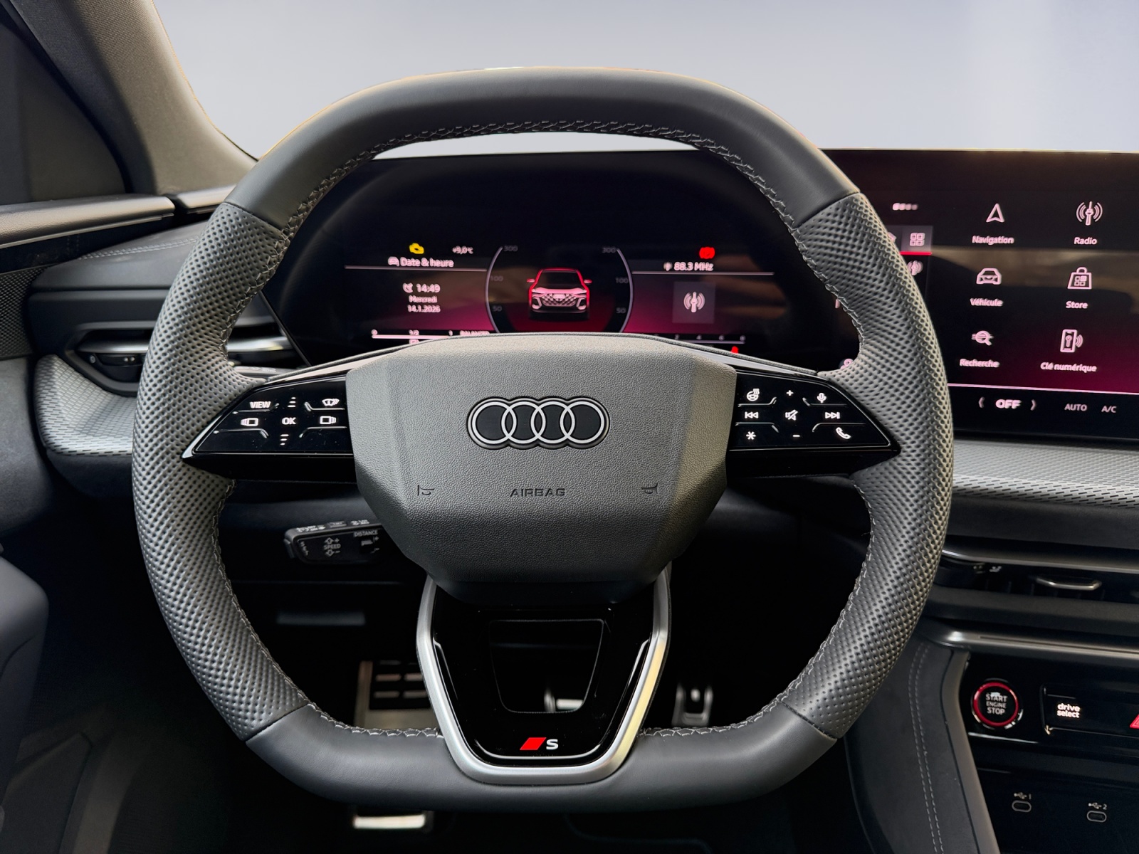 AUDI SQ5 TFSI quattro S-tronic-image-9