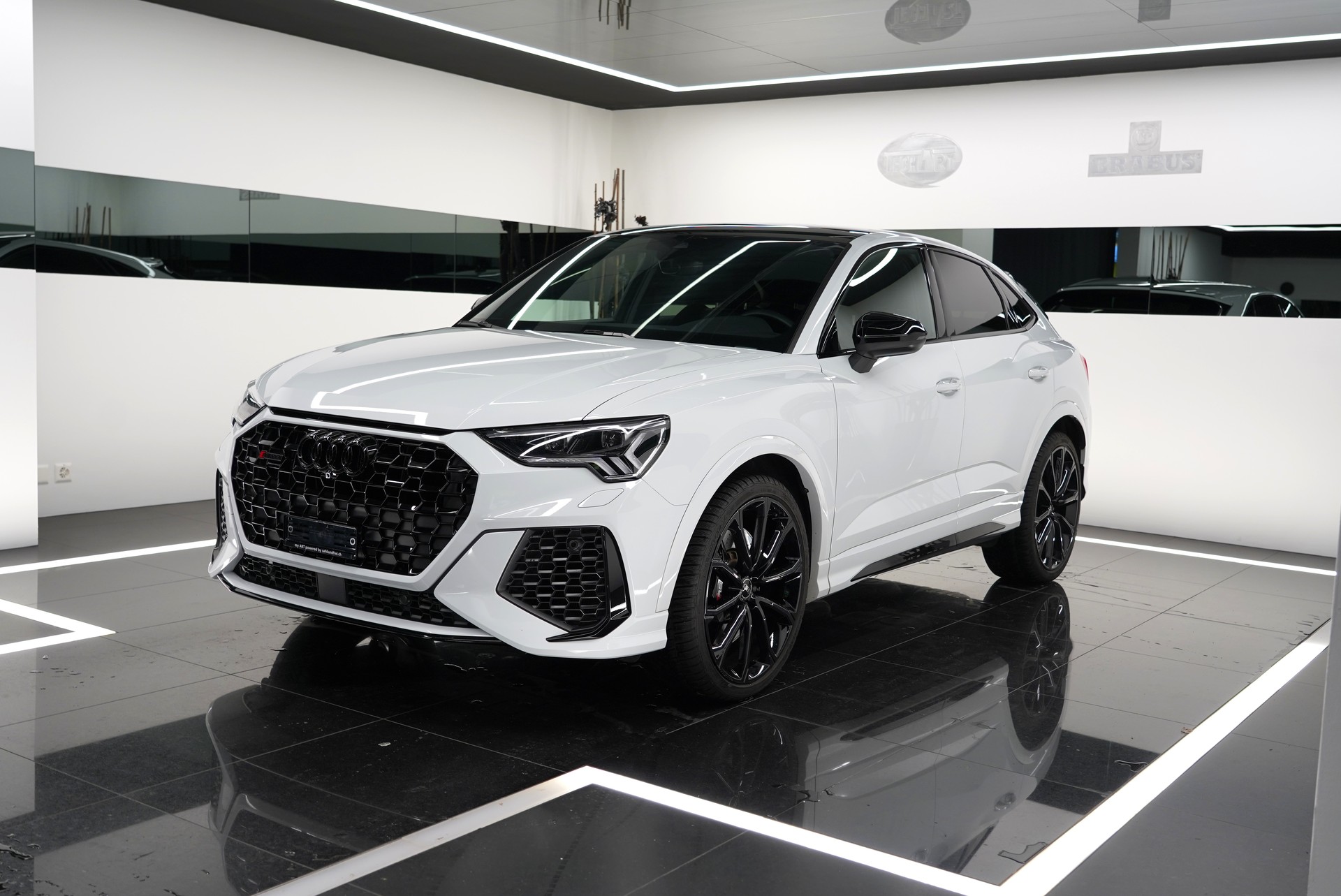 AUDI RS Q3 SB 2.5 TFSI quattro