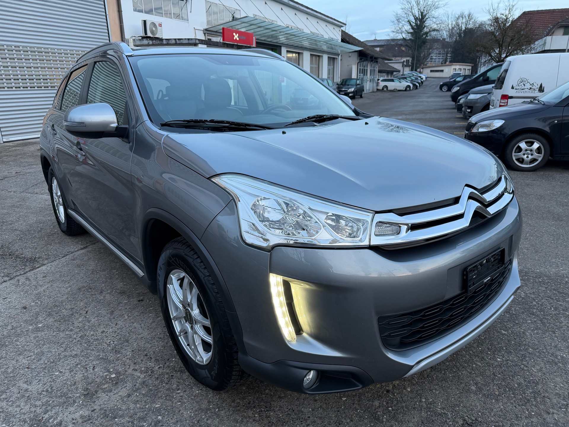 CITROEN C4 Aircross 1.6 HDi Séduction 4WD-image-6