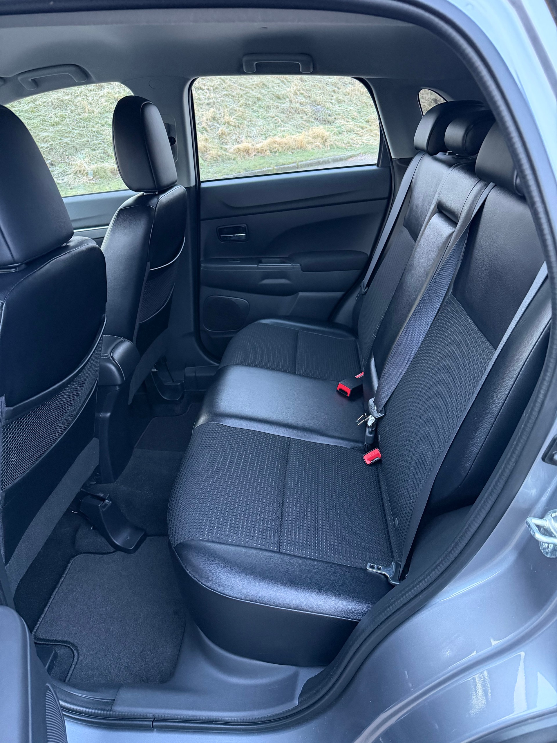 CITROEN C4 Aircross 1.6 HDi Séduction 4WD-image-11