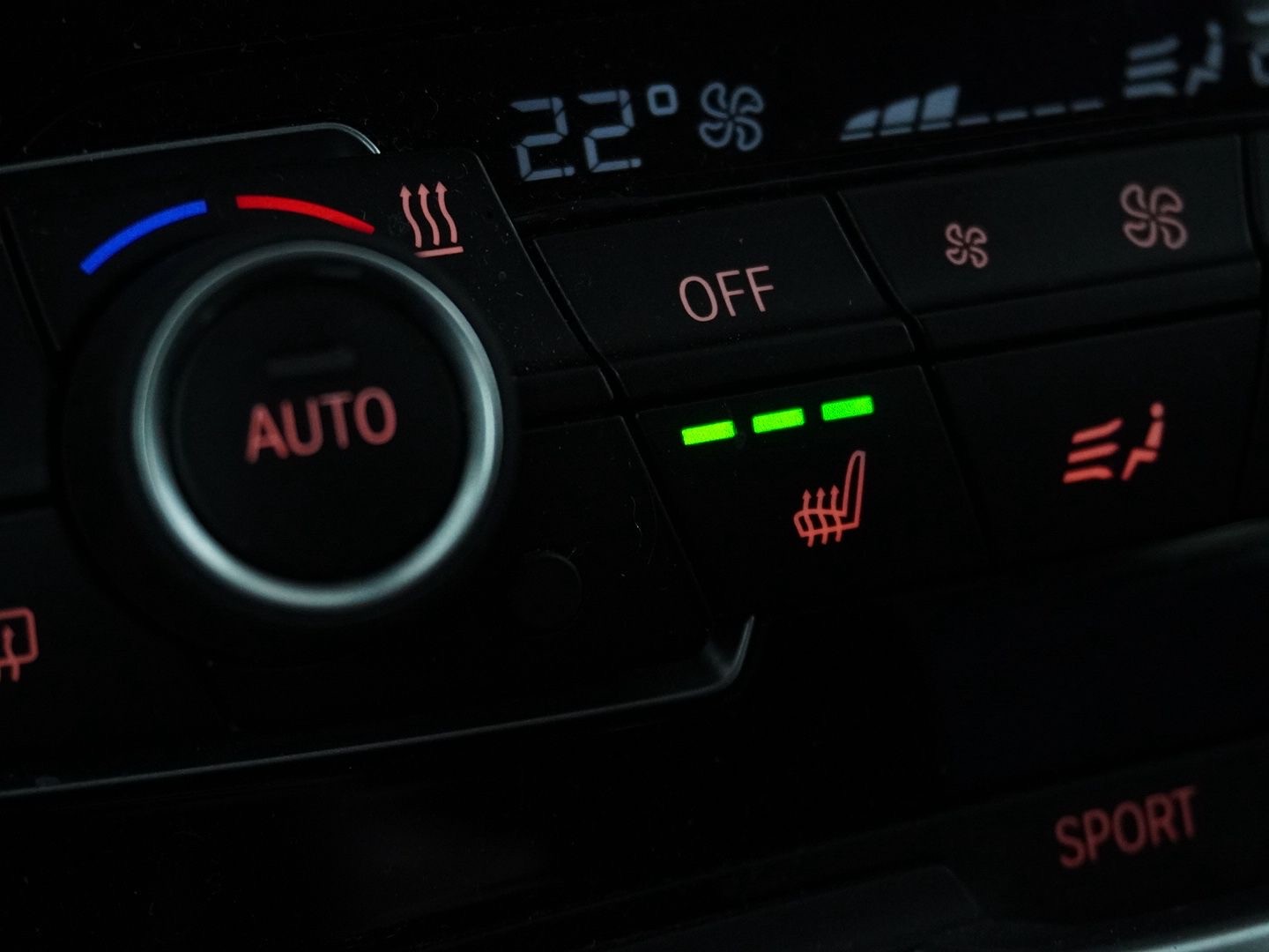 BMW 220d xDrive Gran Tourer Luxury Line Steptronic-image-11