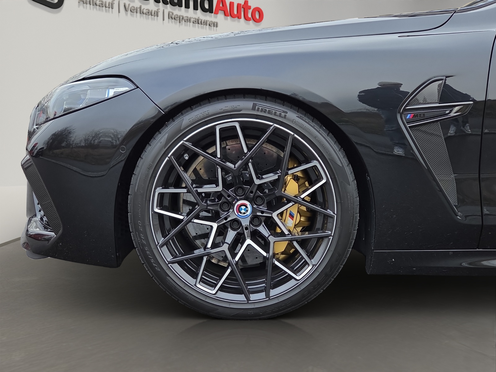 BMW M8 xDrive M Competition Steptronic-image-5