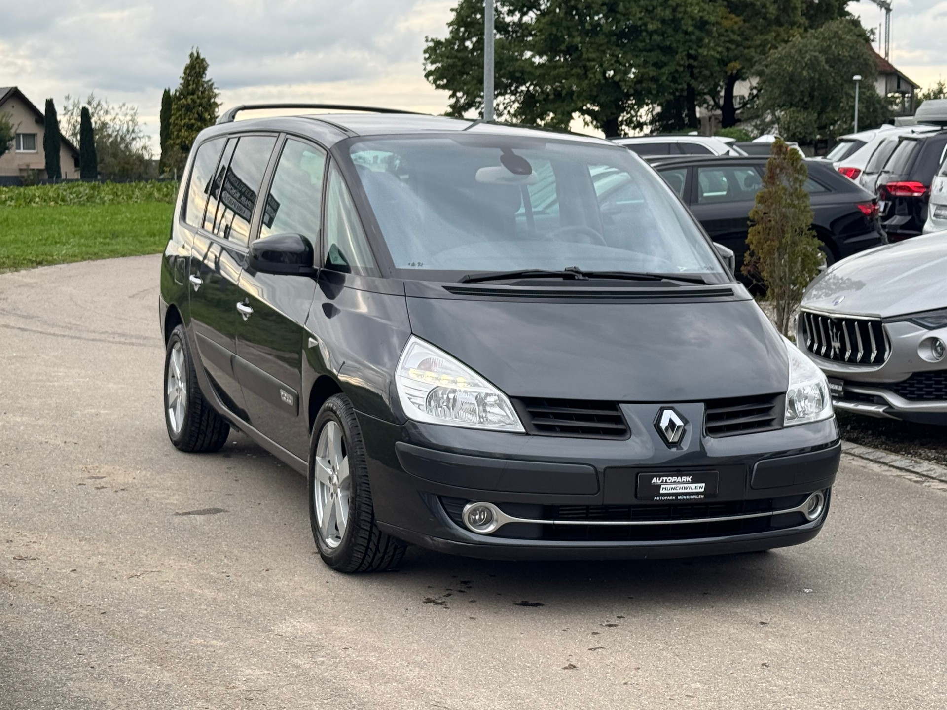 RENAULT Grand Espace 2.0 dCi Dynamic Automatic-image-1