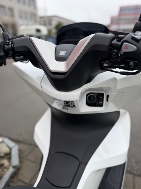 HONDA PCX 125 i ABS-image-4