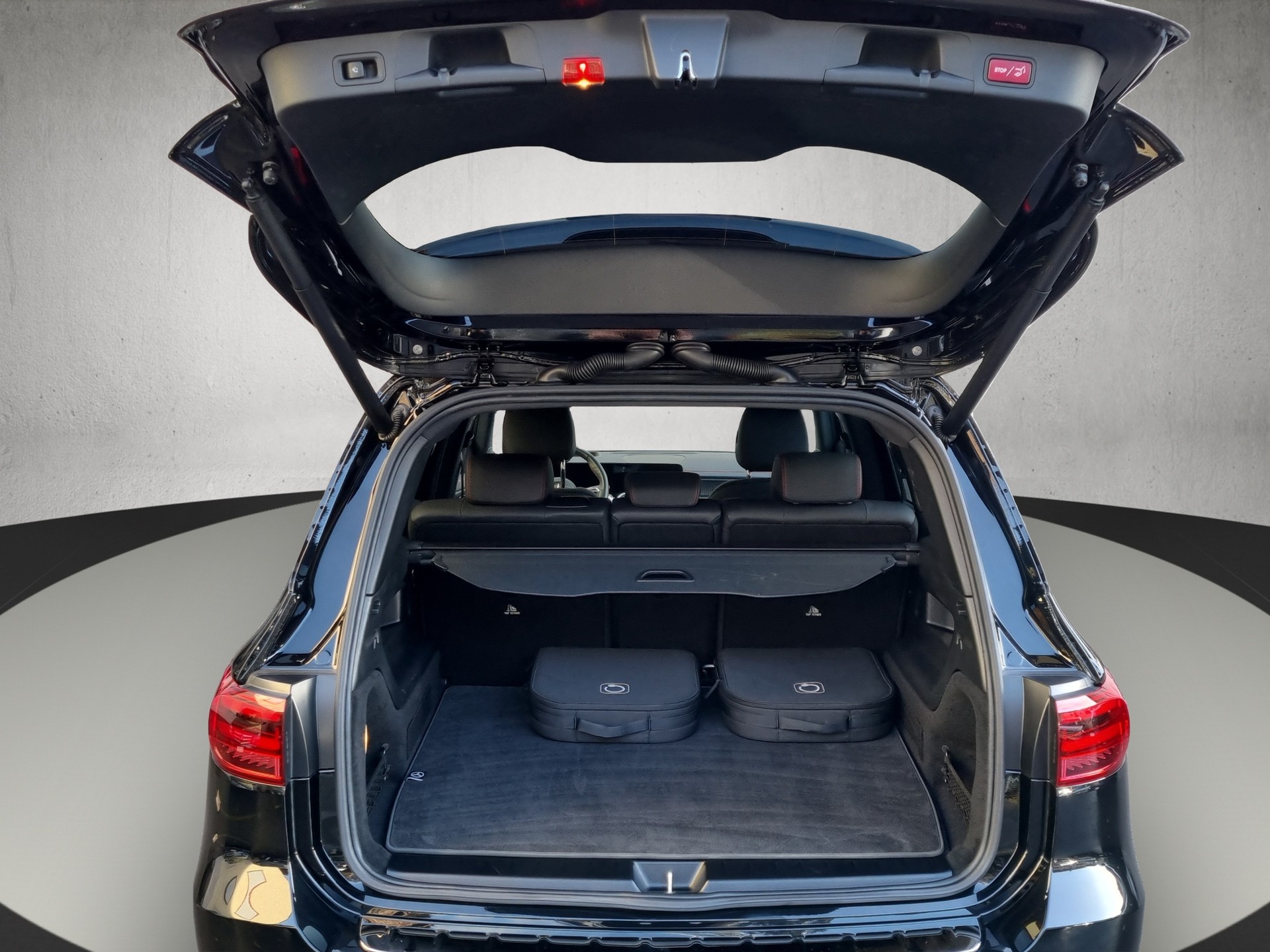 MERCEDES-BENZ EQB 350-image-13