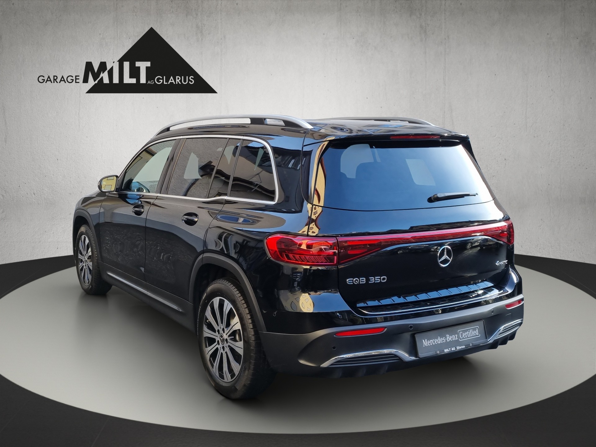 MERCEDES-BENZ EQB 350-showroom-element-3