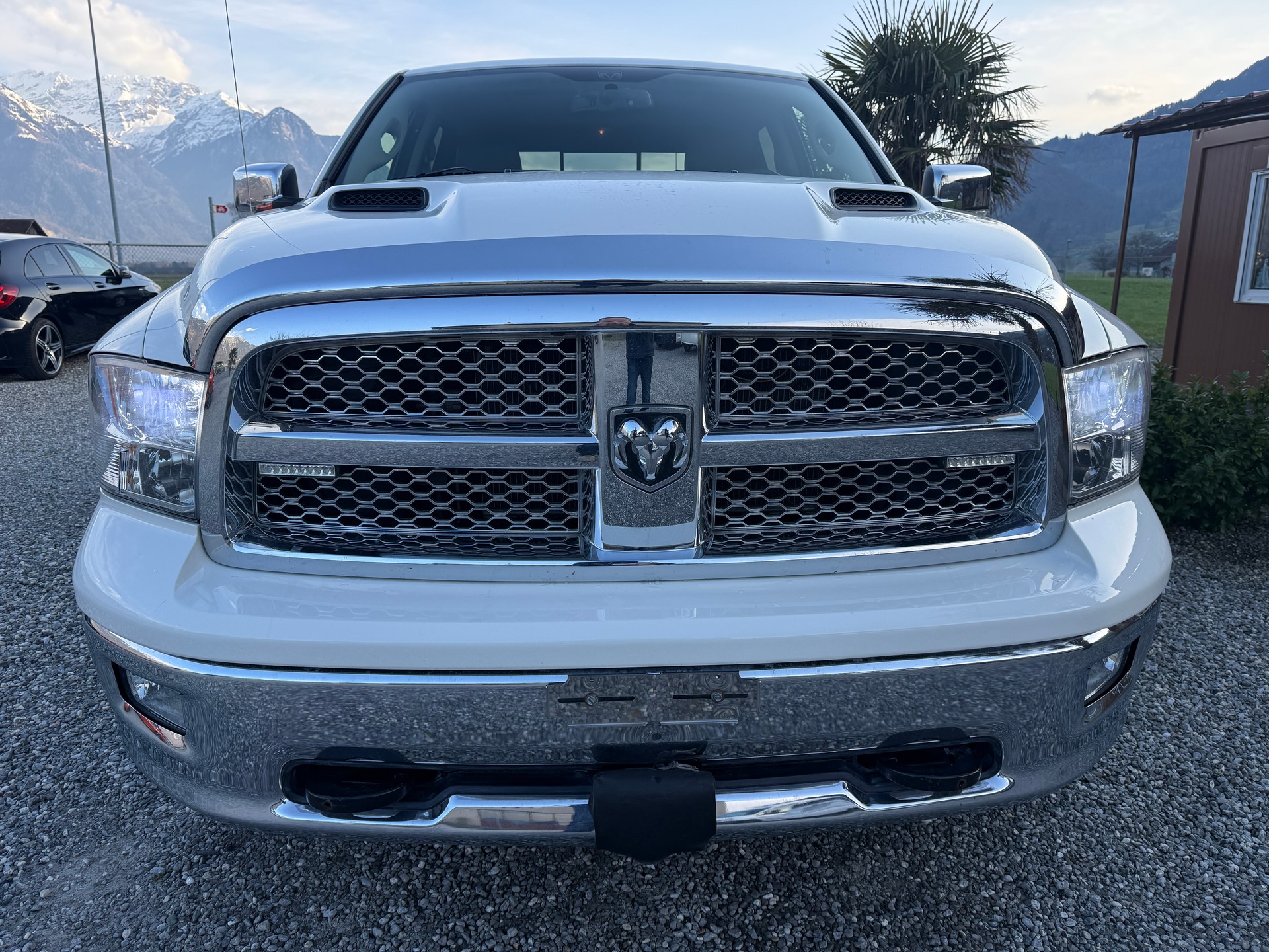 DODGE 1500 V8 * Leistungs-Kompressor * 6000kg A-Last *-showroom-element-2