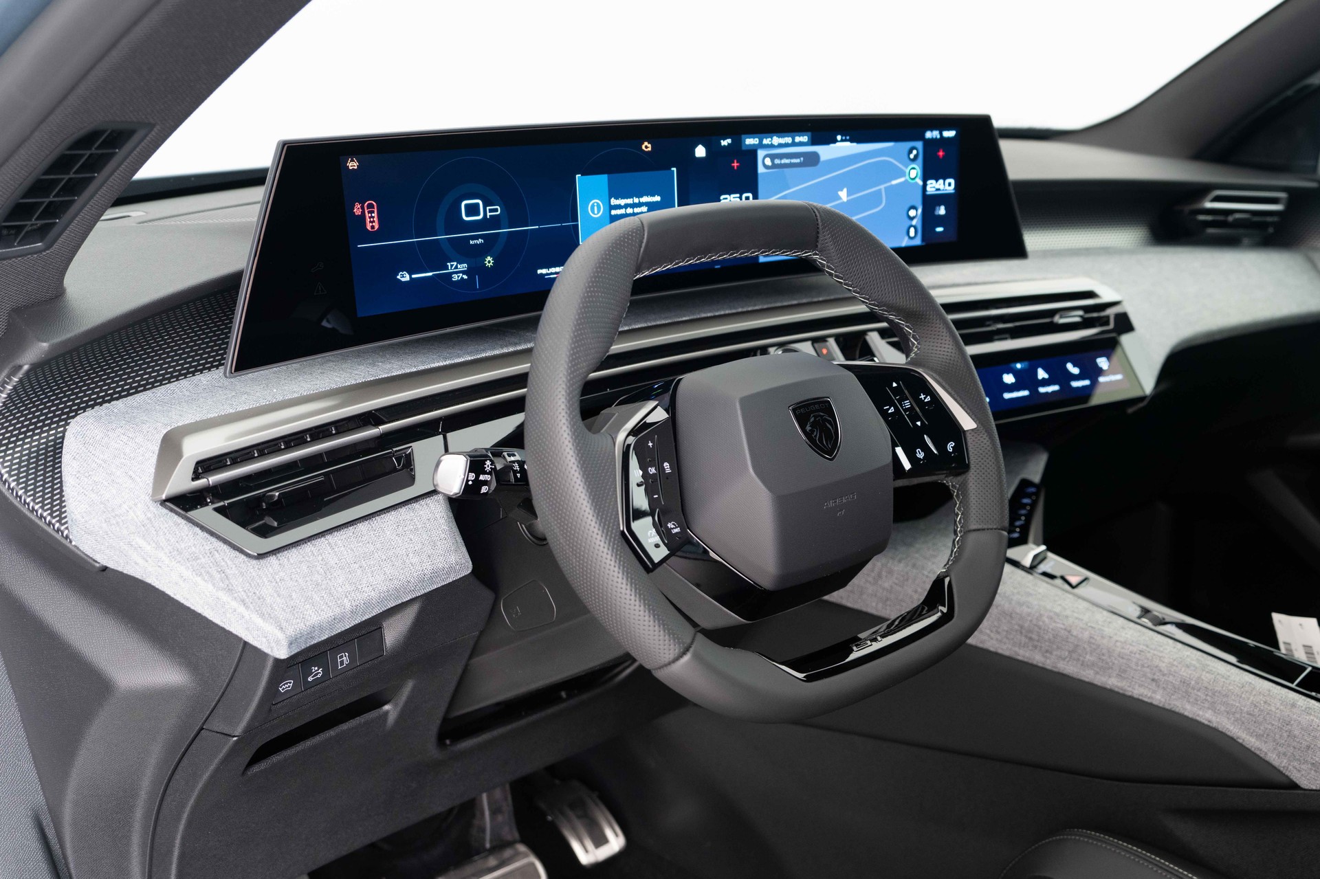 PEUGEOT 5008 1.6 PHEV GT-image-20