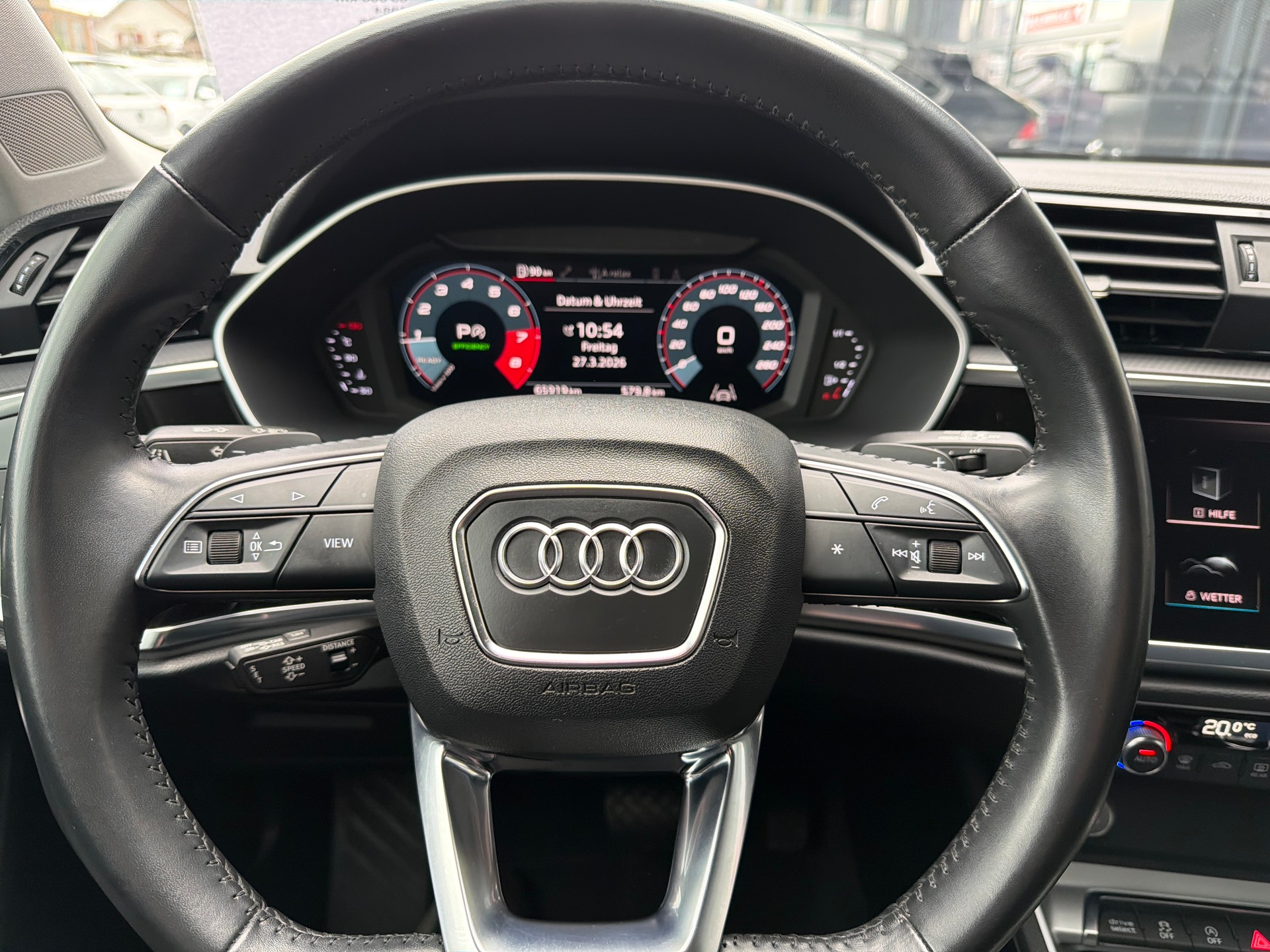 AUDI Q3 40 TFSI S-Line advanced quattro S-tronic-image-18