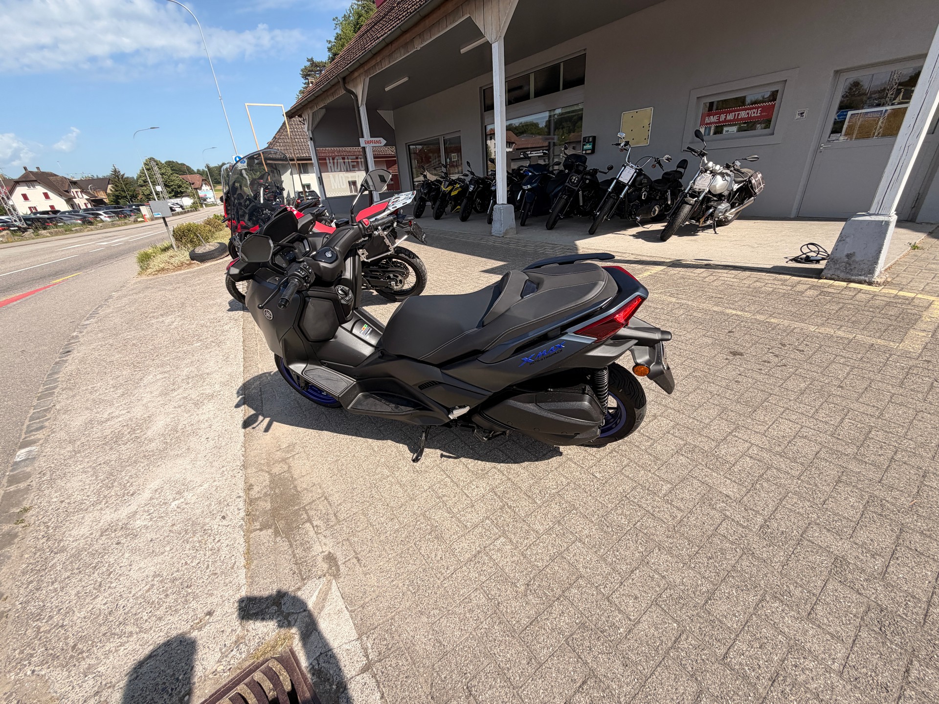 YAMAHA X-Max 300-image-2