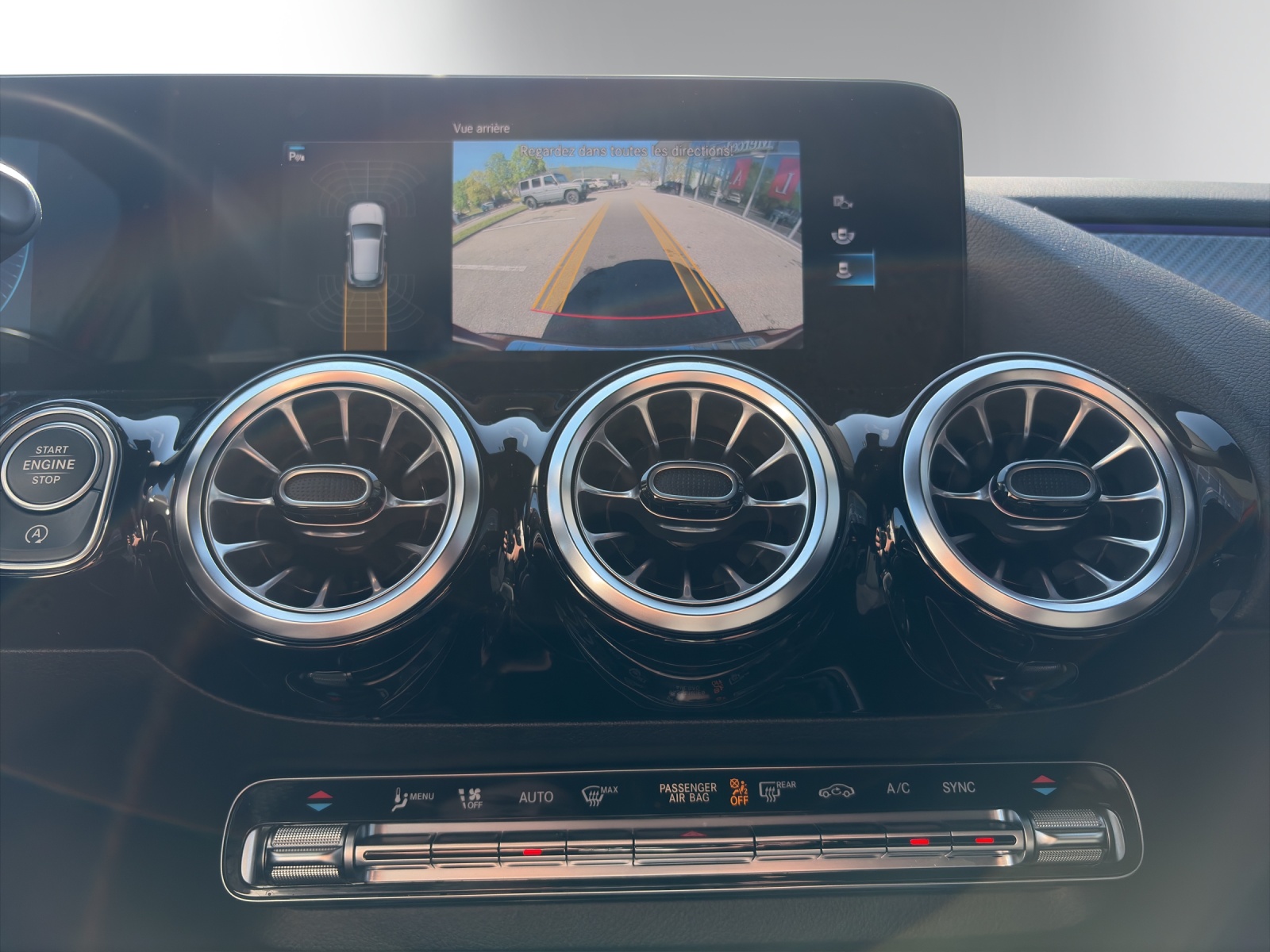 MERCEDES-BENZ GLA 200 4M AMG Line 8G-D-image-11